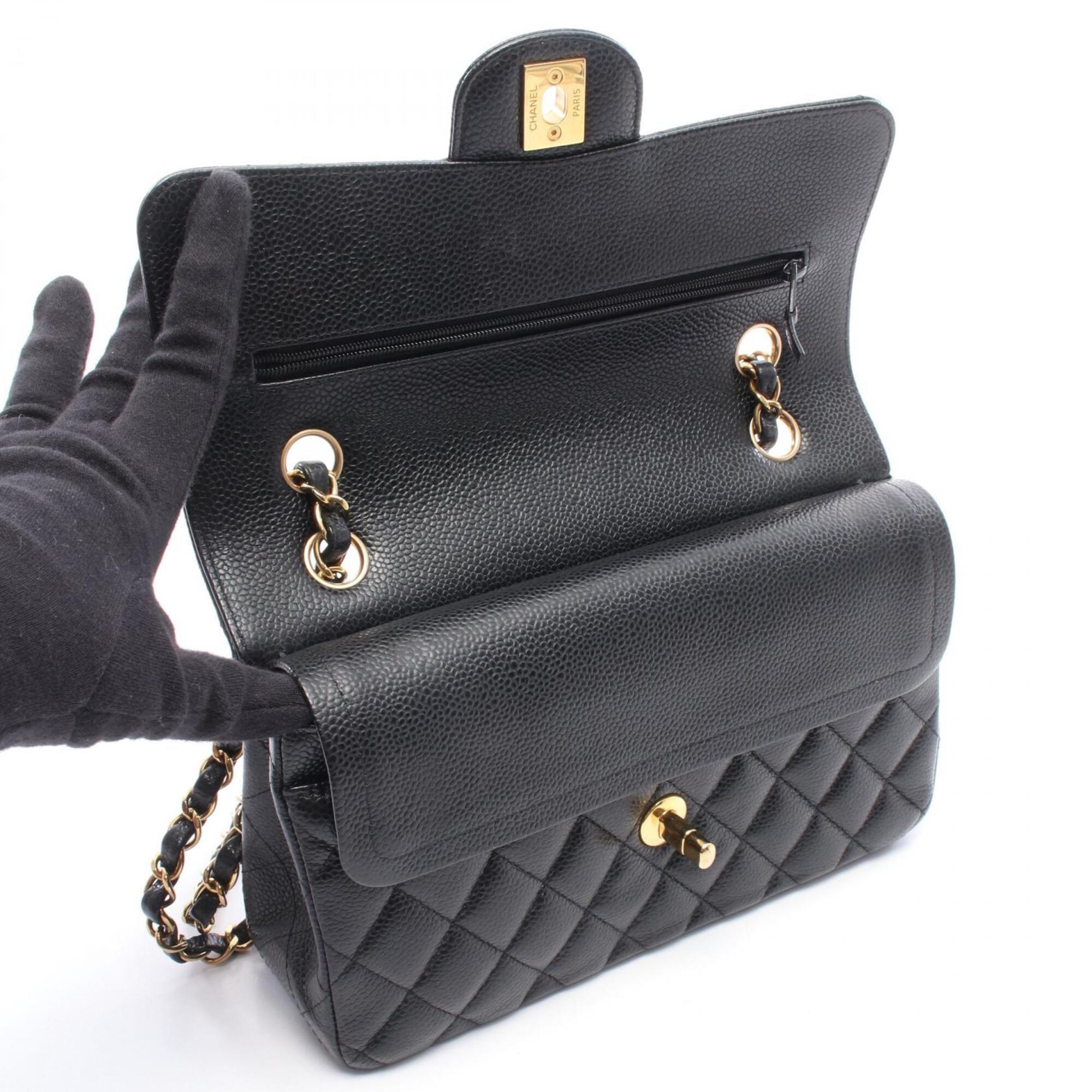 Chanel Black Leather Handbag Shoulder Bag (Pre-Owned)