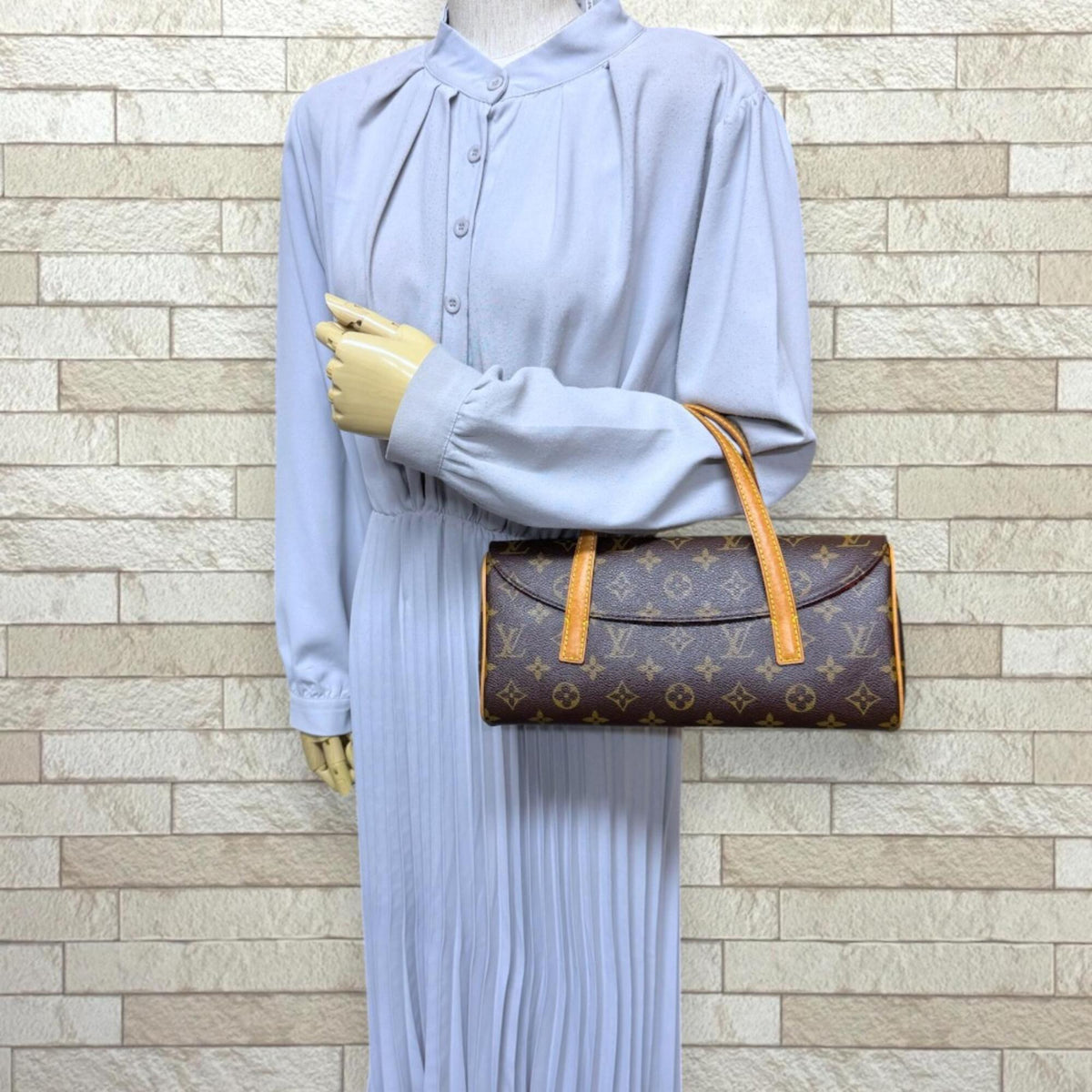 Louis Vuitton Monogram Brown Monogram Handbag (Pre-Owned)