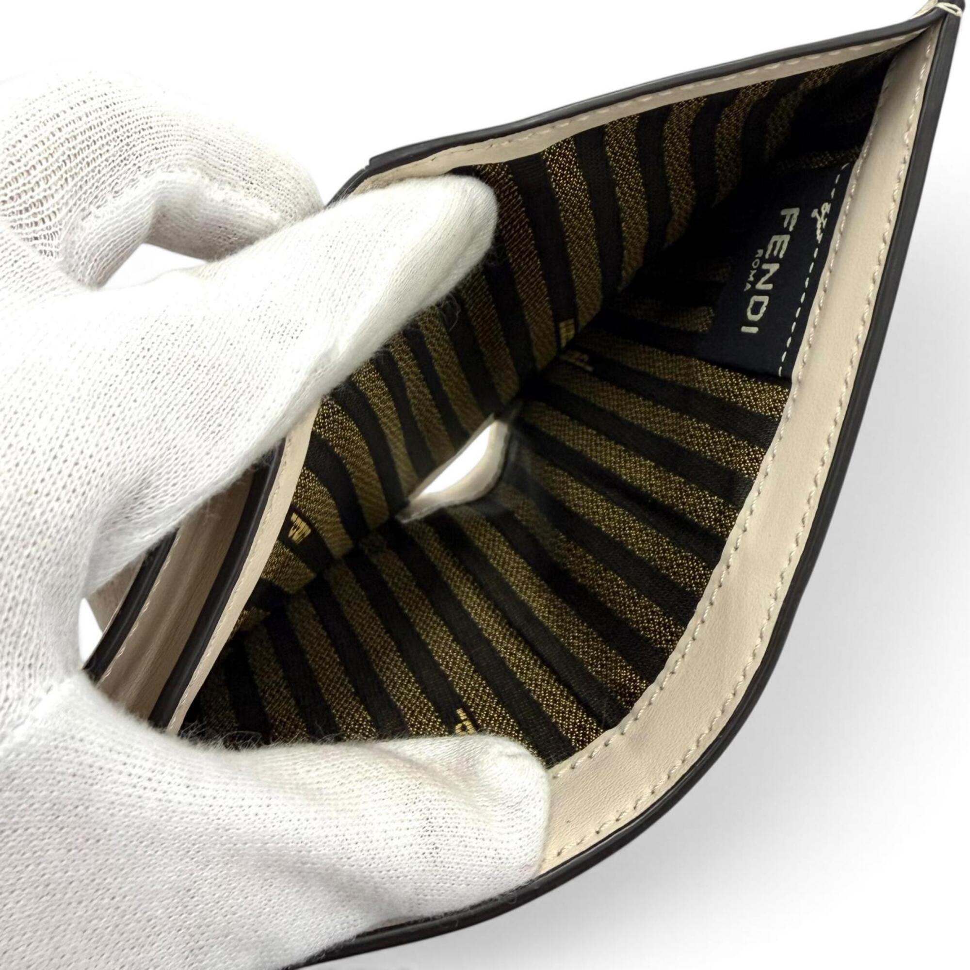 Fendi Beige Leather Wallet (Bi-Fold) (Pre-Owned)