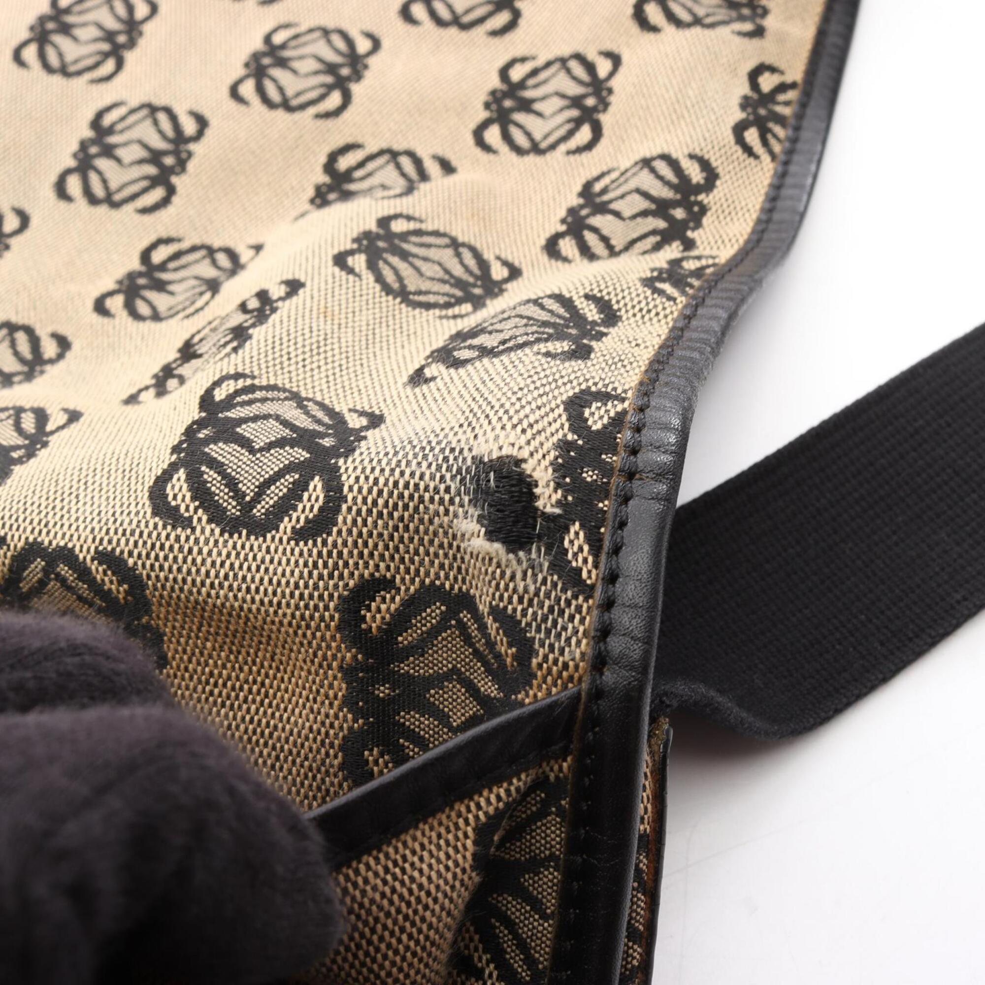 Loewe Beige Black Canvas Handbag Shoulder Bag (Pre-Owned)