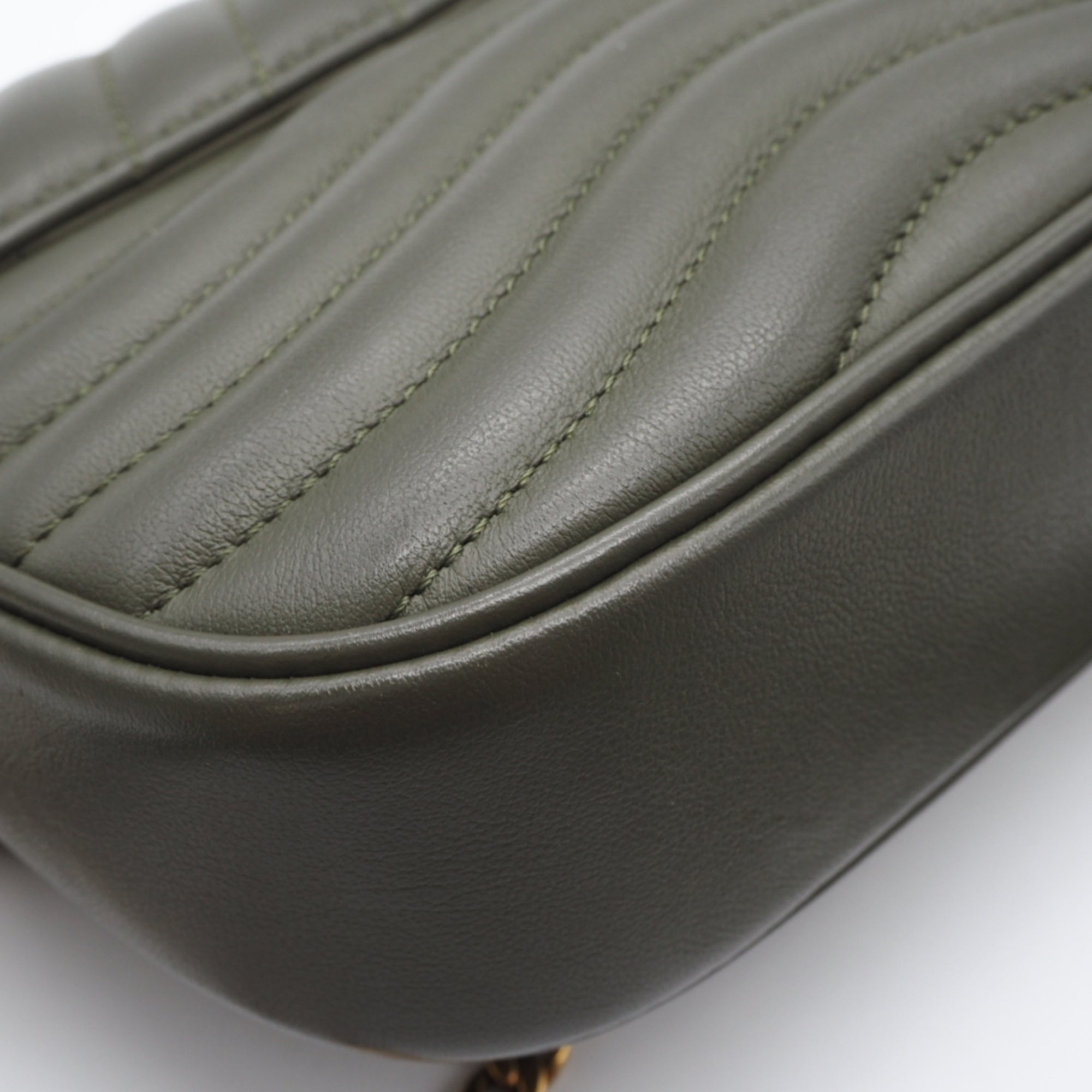 Louis Vuitton Khaki Leather Pochette Shoulder Bag (Pre-Owned)