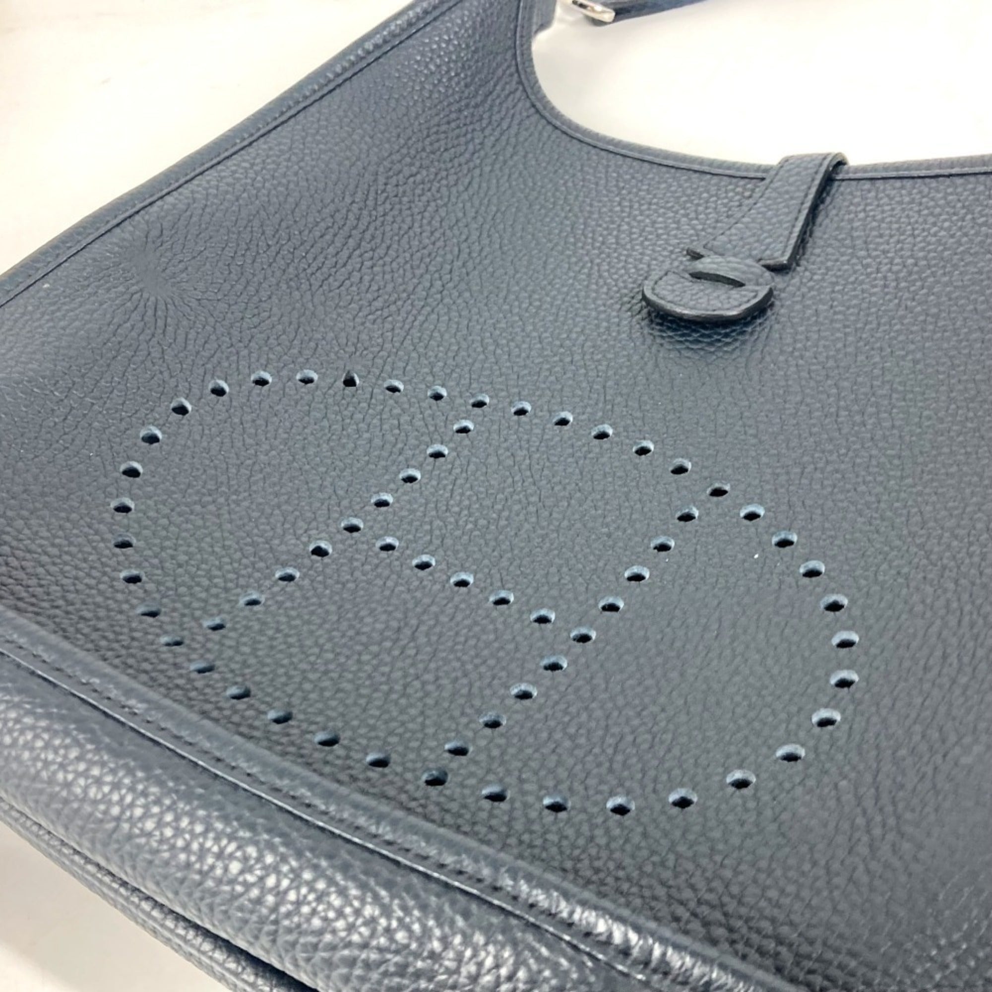Hermes Navy Taurillon Clemence Leather Shoulder Bag (Pre-Owned)