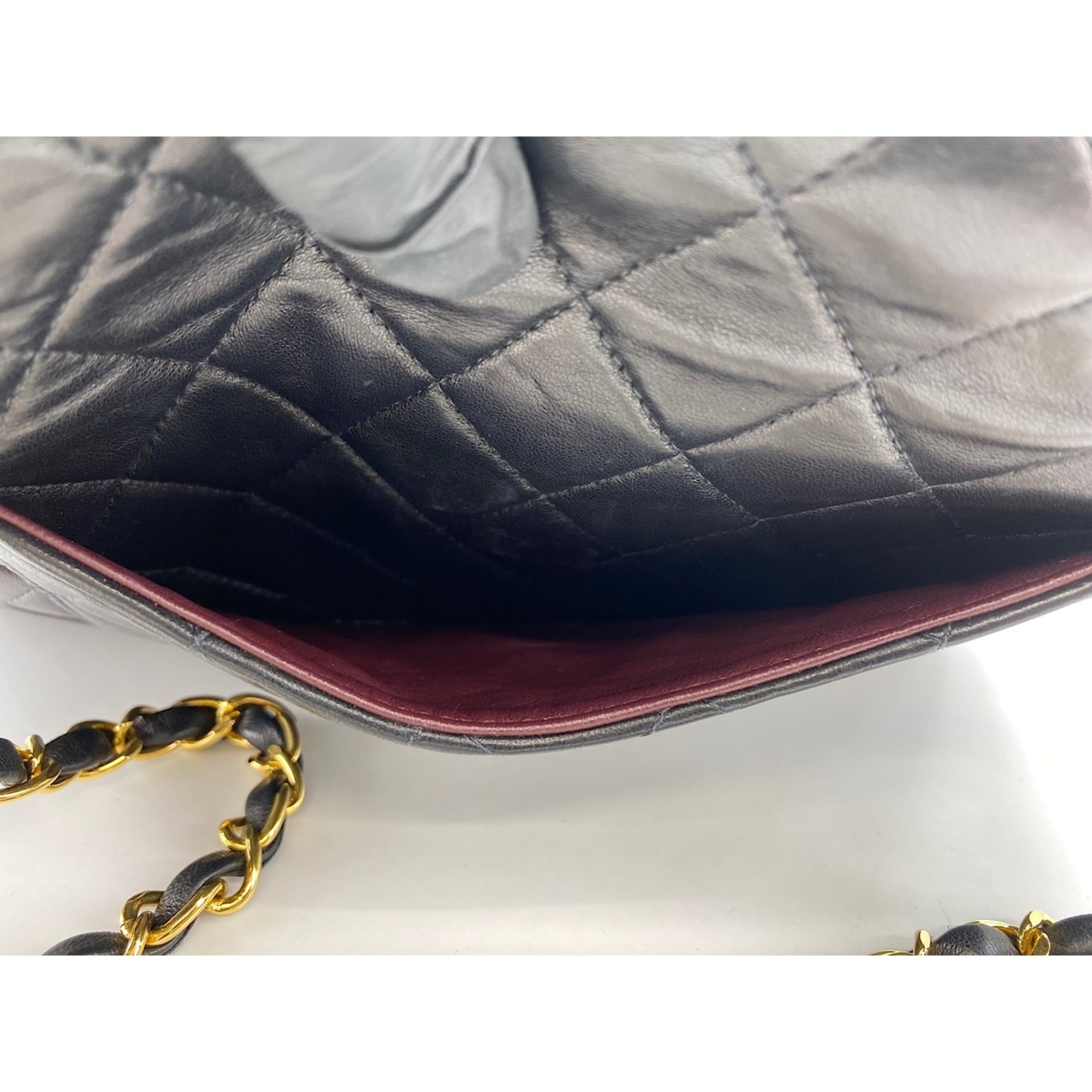 Chanel Matelasse Black Shoulder Bag (Pre-Owned)