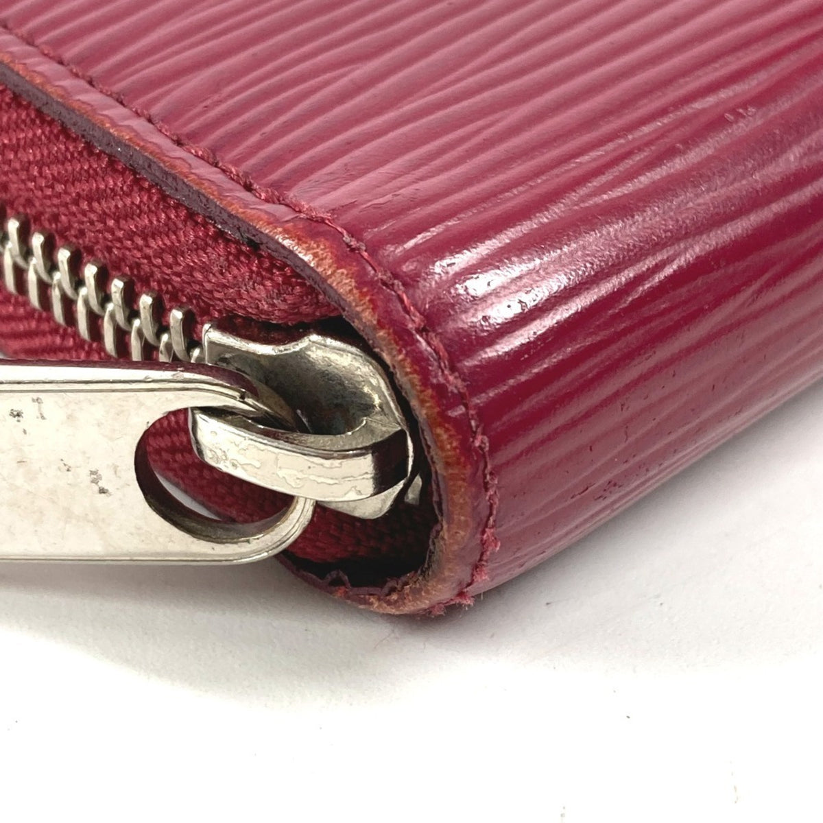 Louis Vuitton Fuchsia Pink Purple Epi Leather Long Wallet (Bi-Fold) (Pre-Owned)