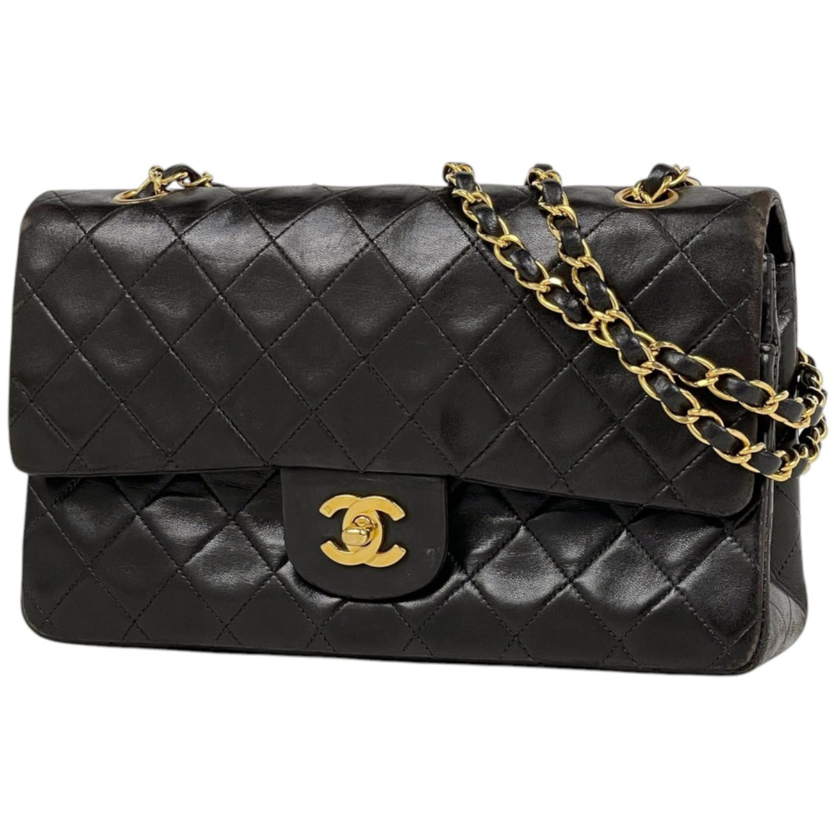 Chanel Matelasse Black Leather Shoulder Bag (Pre-Owned)