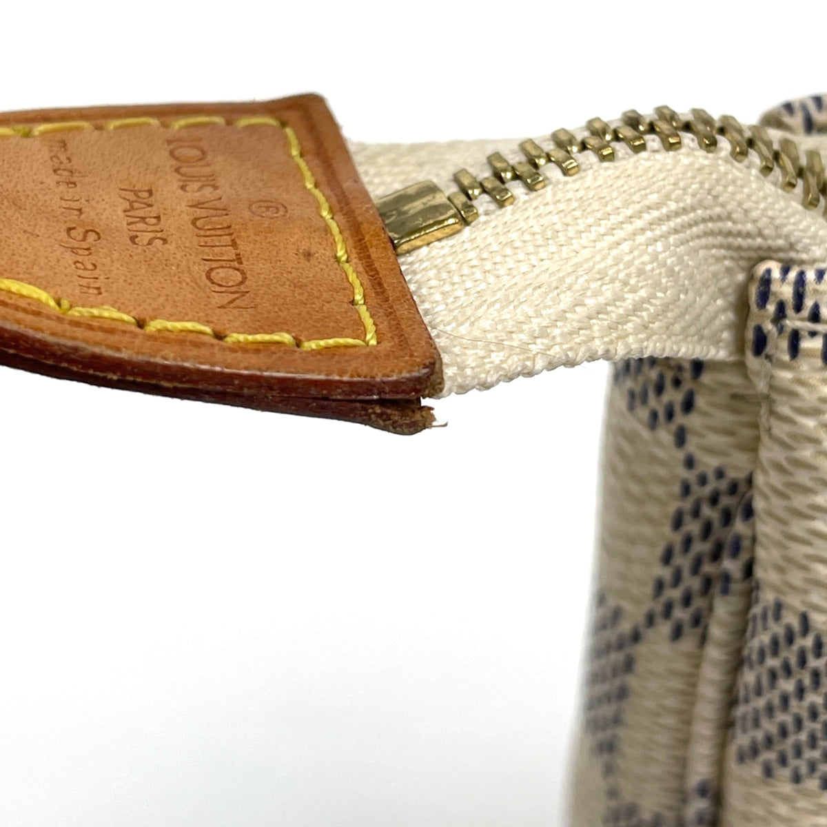 Louis Vuitton White Damier Azur Pochette Pouch (Pre-Owned)