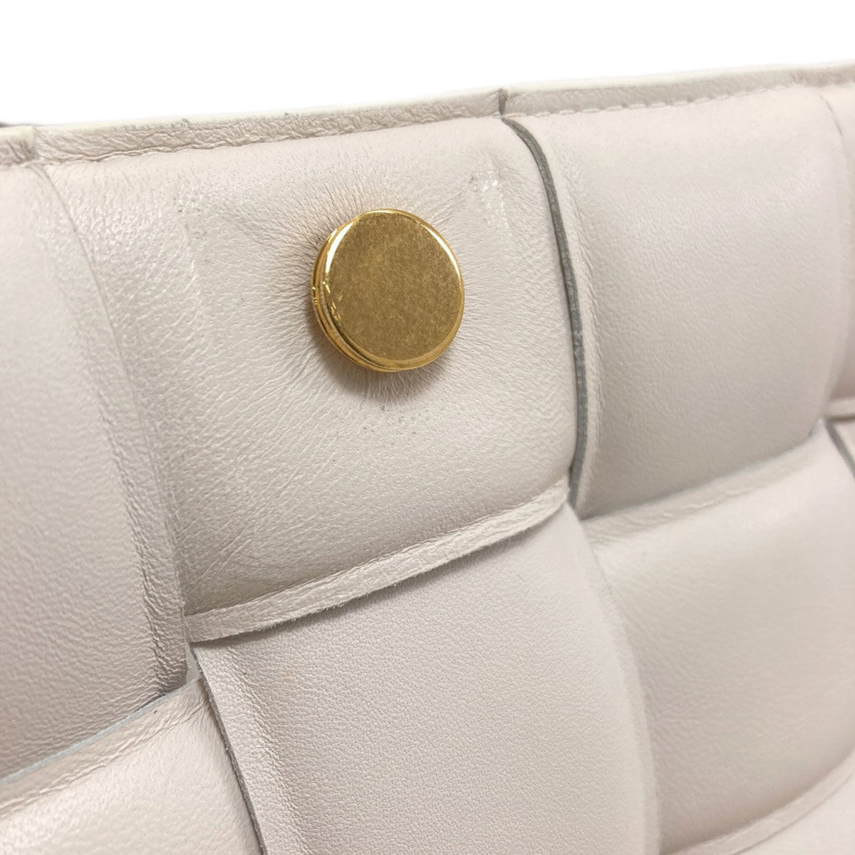 Bottega Veneta White Leather Shoulder Bag (Pre-Owned)