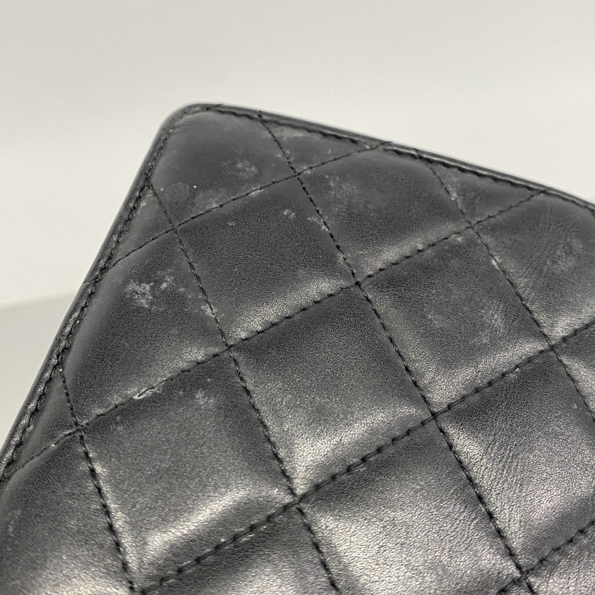 Chanel Black Leather Long Wallet (Bi-Fold) (Pre-Owned)