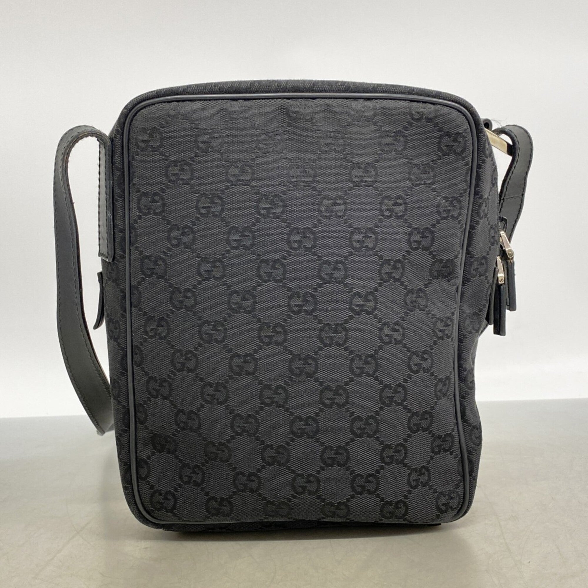 Gucci Black Canvas Shoulder Bag (Pre-Owned)