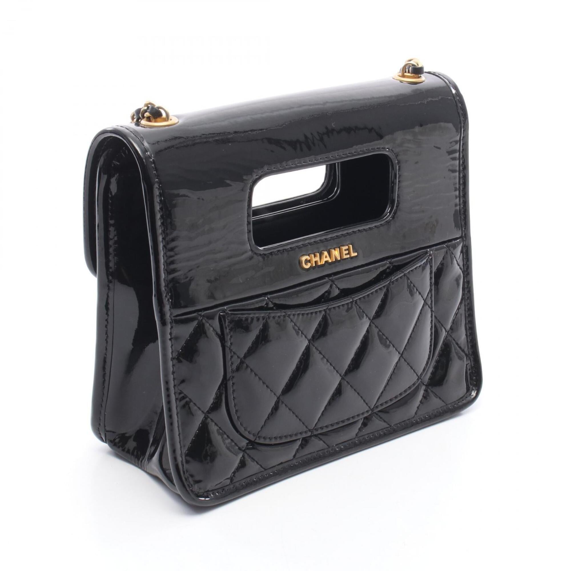Chanel Black Patent Leather Handbag Shoulder Bag (Pre-Owned)