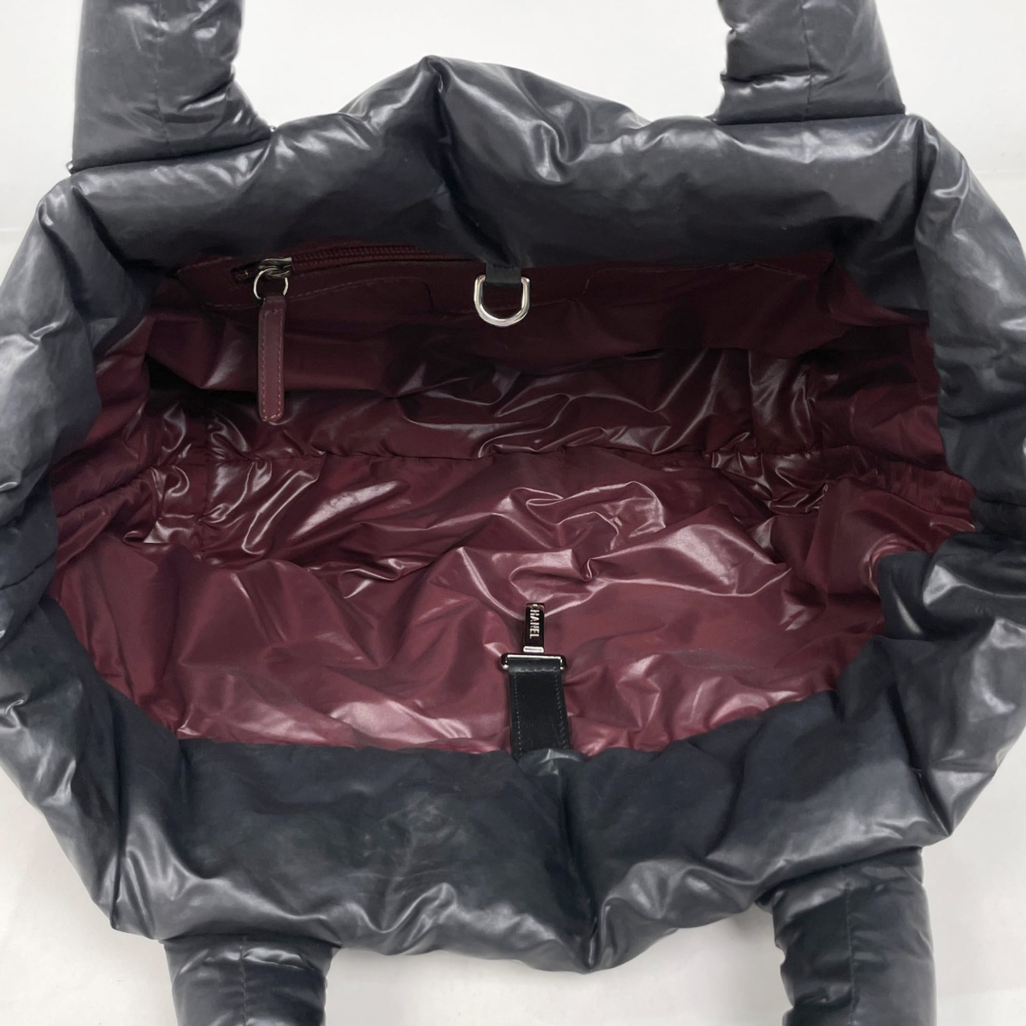 Chanel Black Nylon Handbag Tote Bag (Pre-Owned)