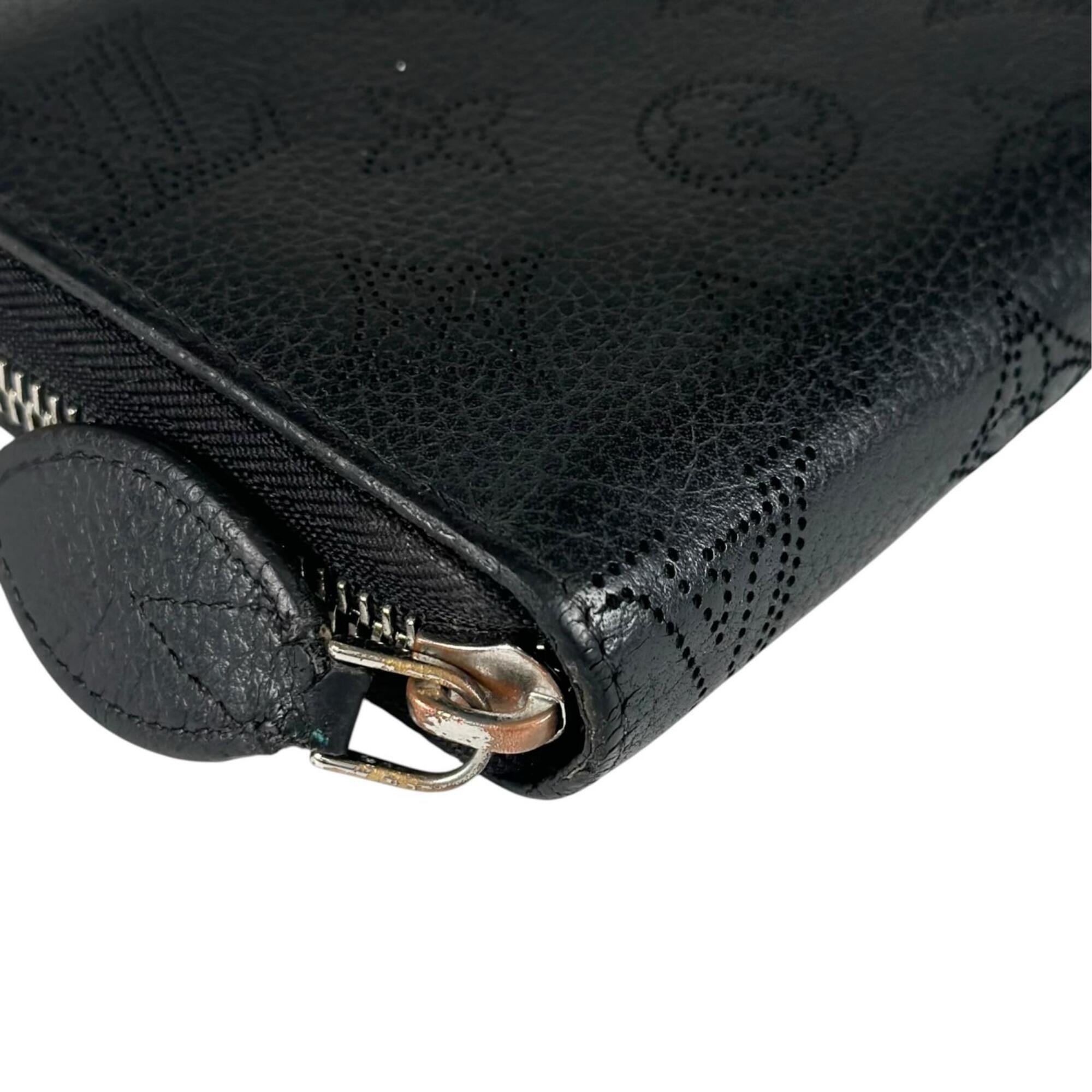 Louis Vuitton Mahina Black Monogram Long Wallet (Bi-Fold) (Pre-Owned)