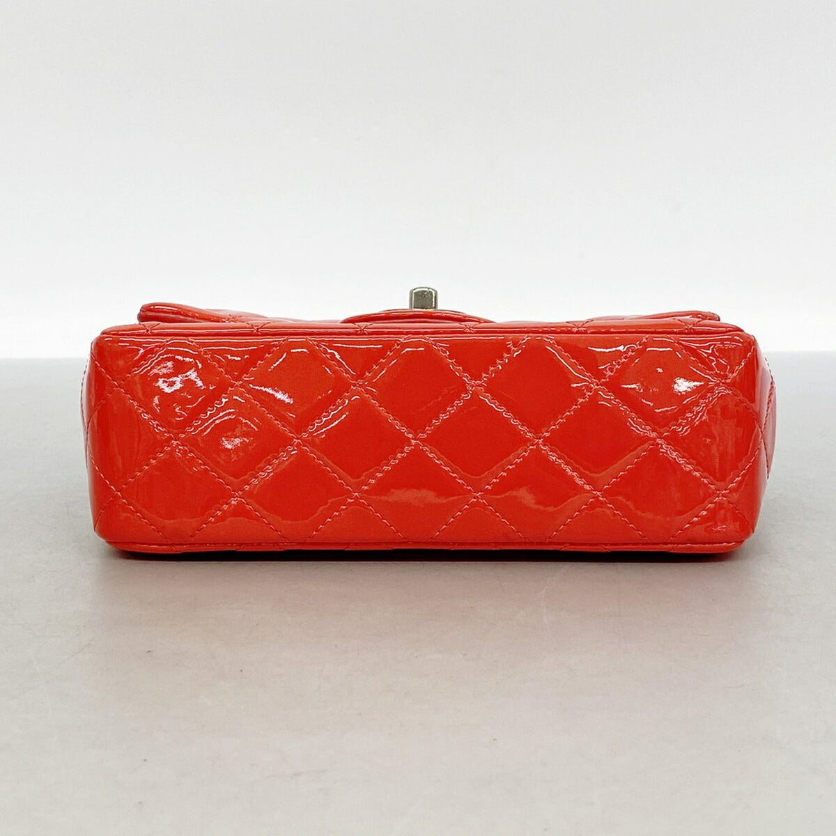 Chanel Red Color Patent Leather Shoulder Bag (Pre-Owned)