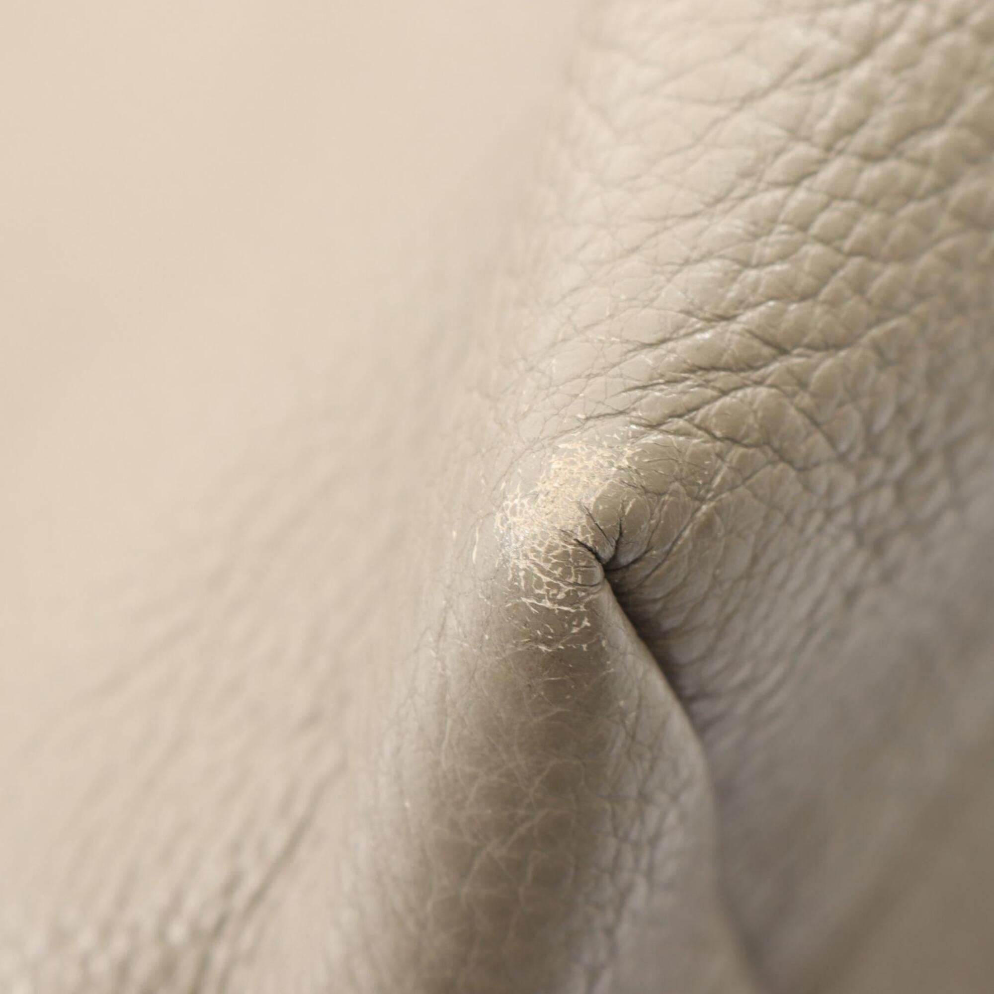 Prada Beige Leather Handbag Tote Bag (Pre-Owned)