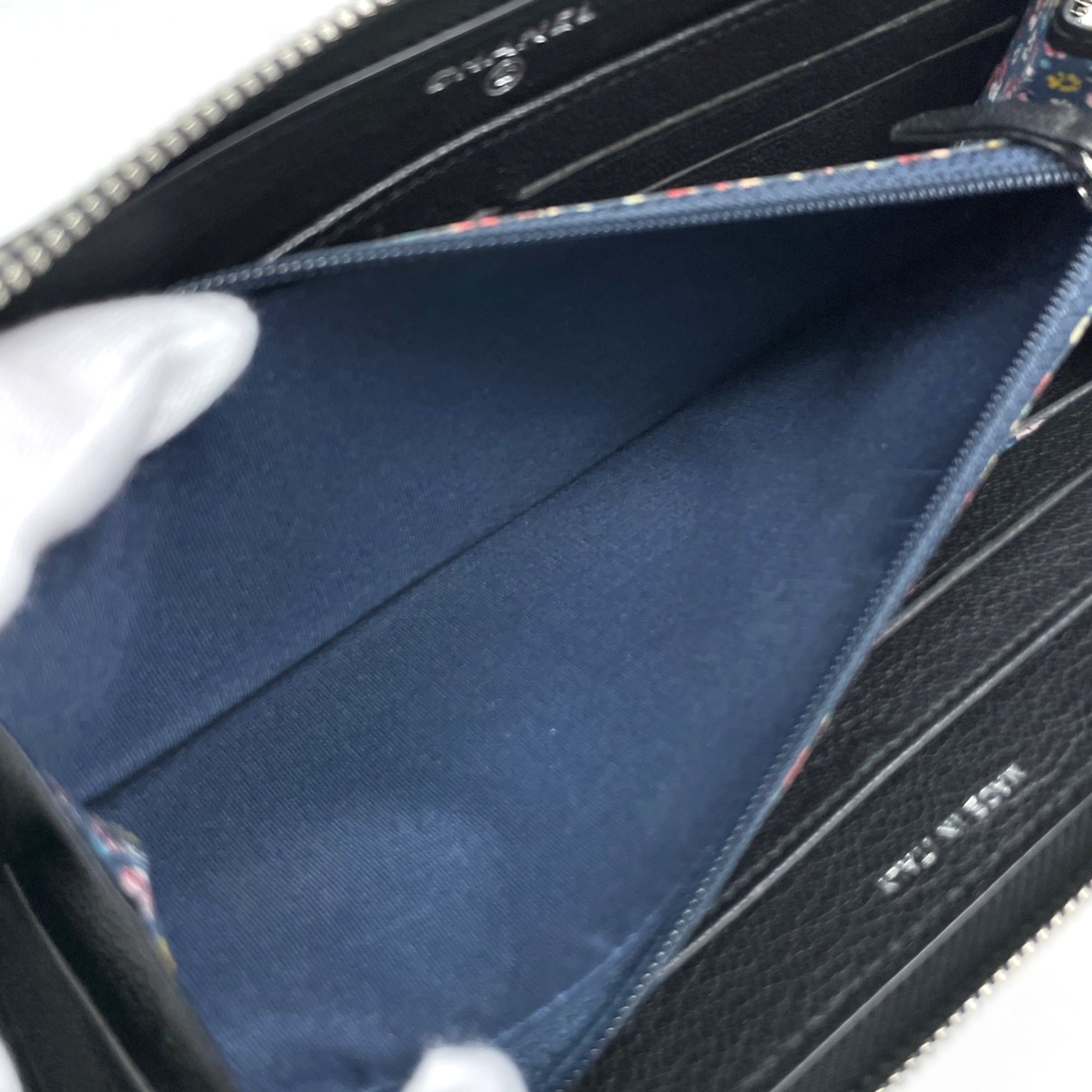 Chanel Black Leather Long Wallet (Bi-Fold) (Pre-Owned)