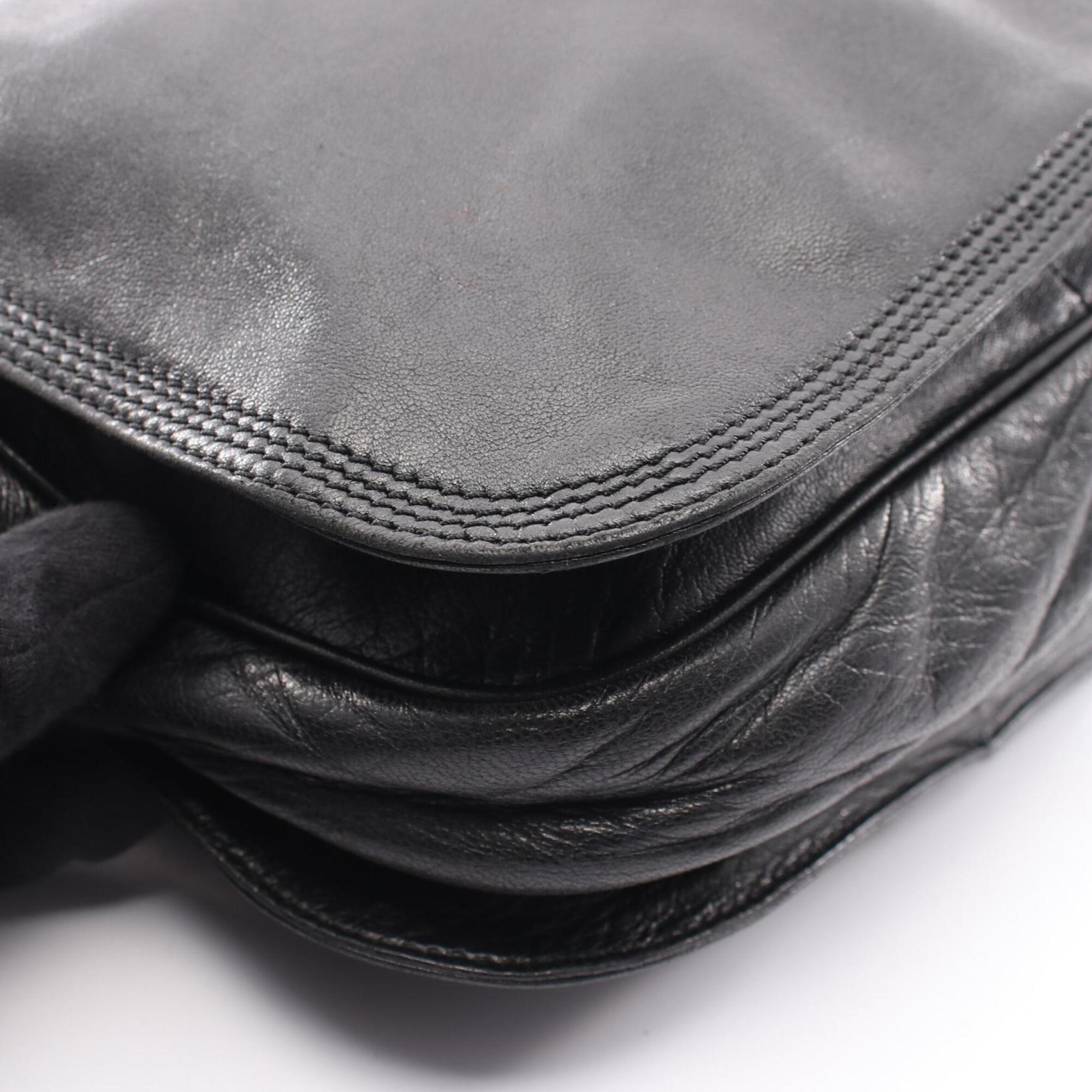 Loewe Black Leather Handbag Shoulder Bag (Pre-Owned)
