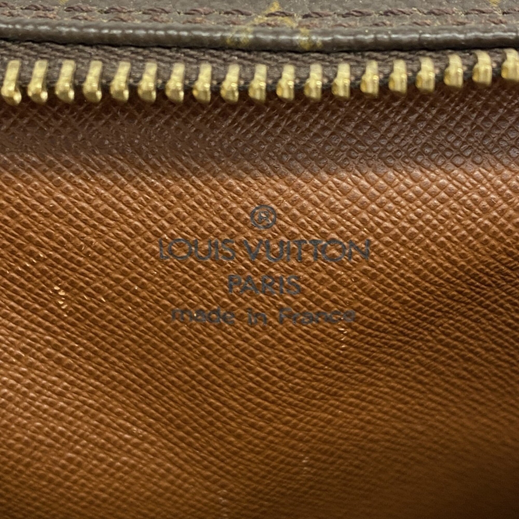 Louis Vuitton Brown Shoulder Bag (Pre-Owned)