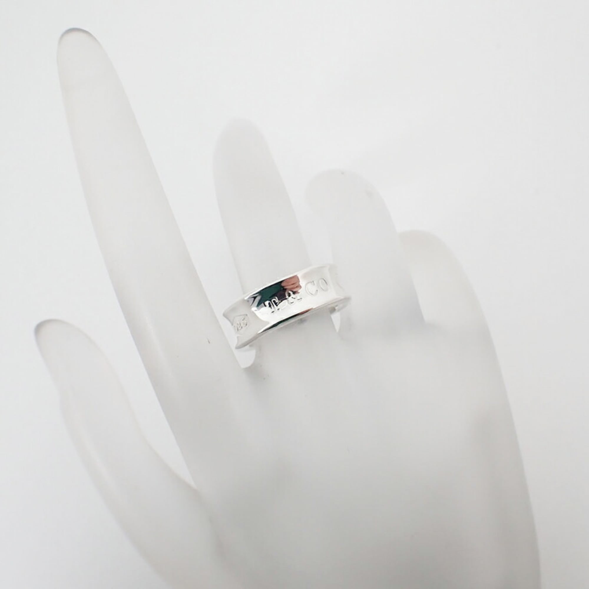 Tiffany Silver Sterling Silver 925 Band Ring (Pre-Owned)