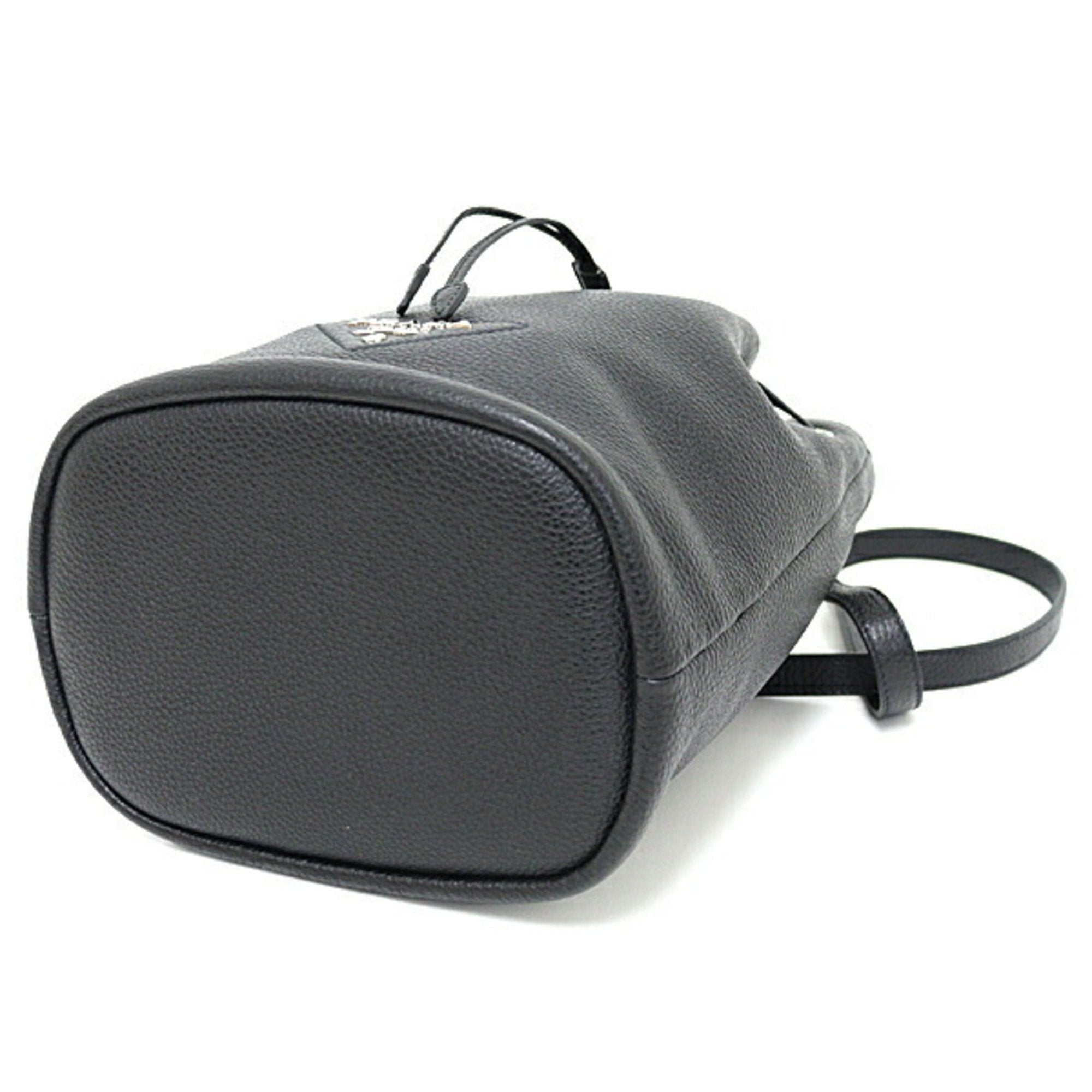 Prada Black Nero Leather Shoulder Bag (Pre-Owned)