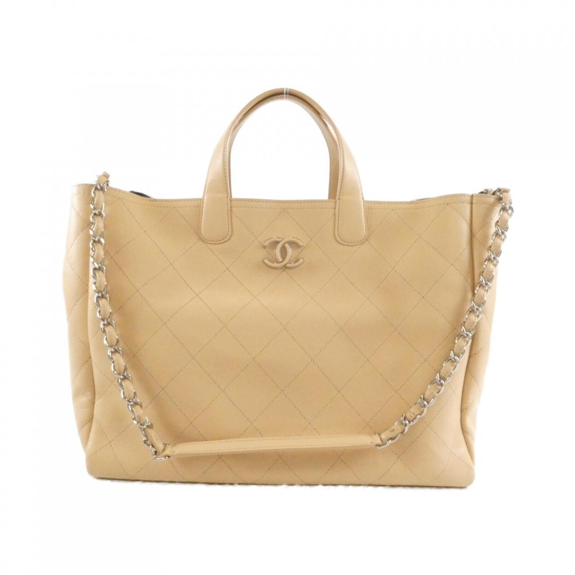 Chanel Beige Grained Calfskin Handbag (Pre-Owned)