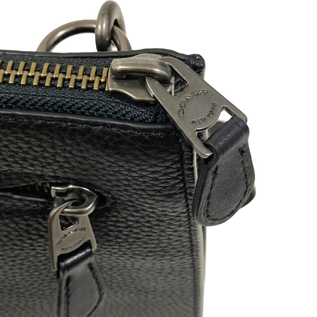 Coach Black Shoulder Bag (Pre-Owned)