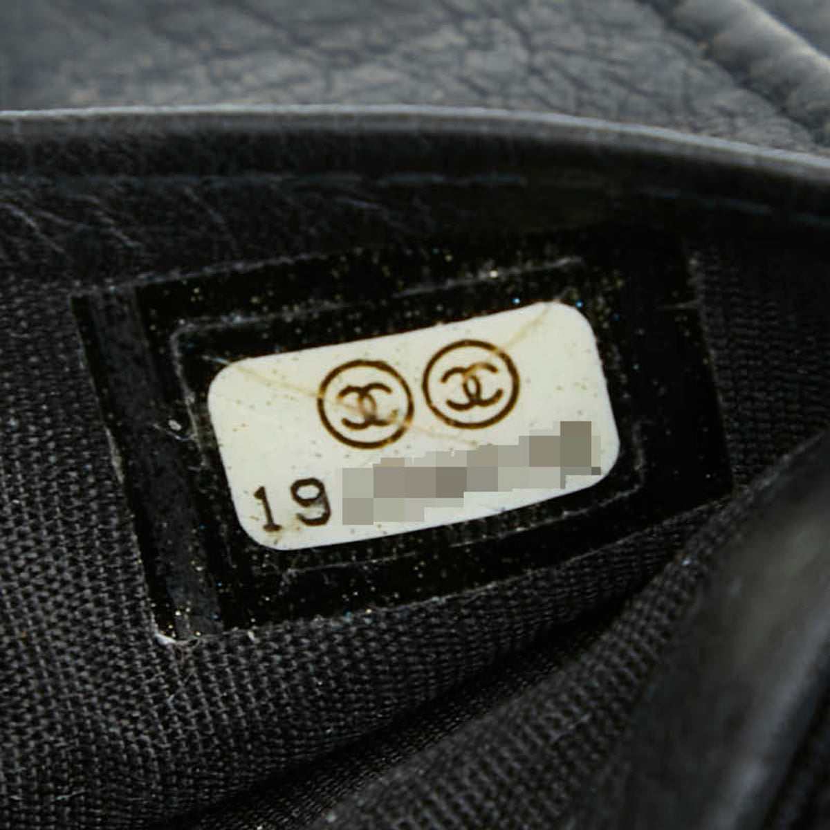 Chanel Black Leather Long Wallet (Bi-Fold) (Pre-Owned)