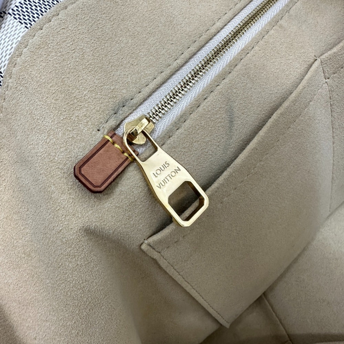 Louis Vuitton White Damier Azur Shoulder Bag Tote Bag (Pre-Owned)