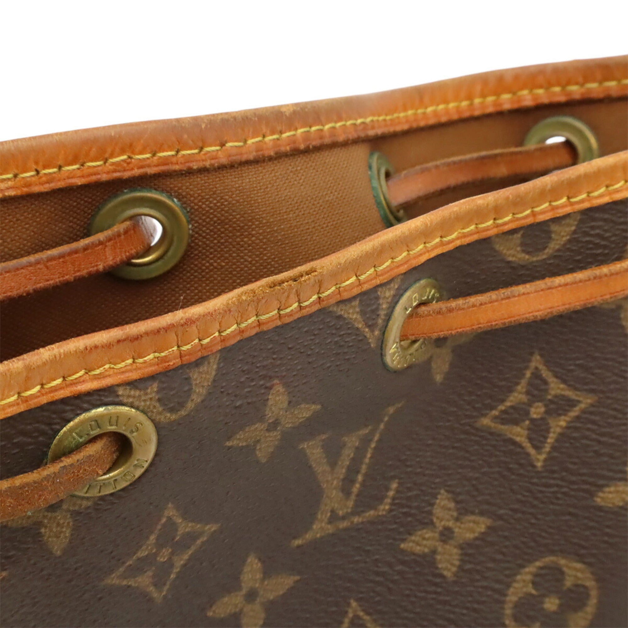 Louis Vuitton Brown Monogram Monogram Shoulder Bag (Pre-Owned)