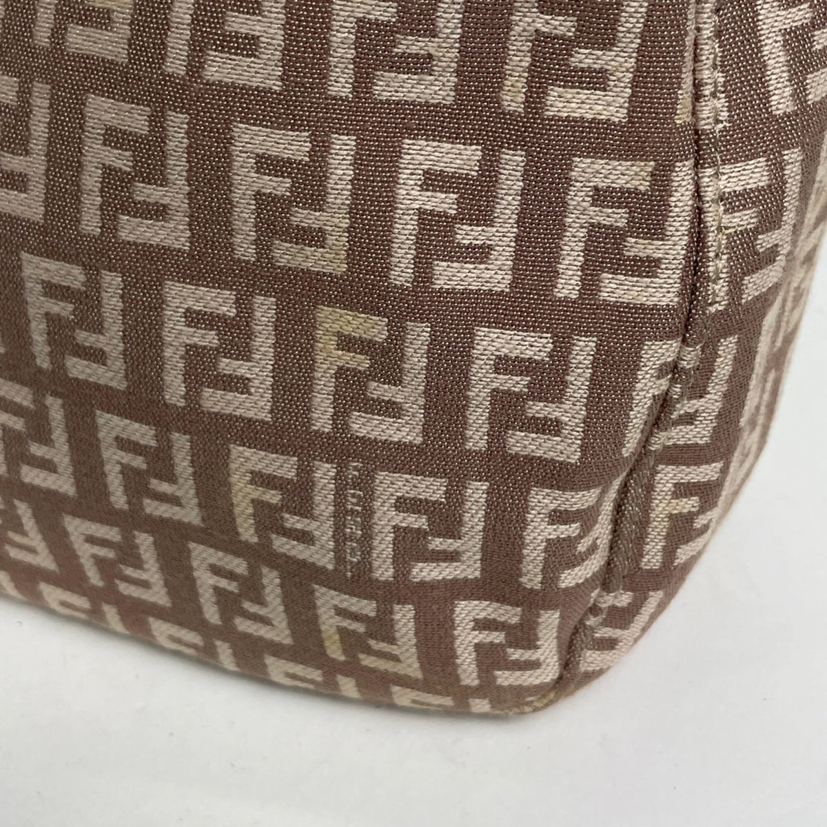 Fendi Pink Canvas Leather Shoulder Bag (Pre-Owned)
