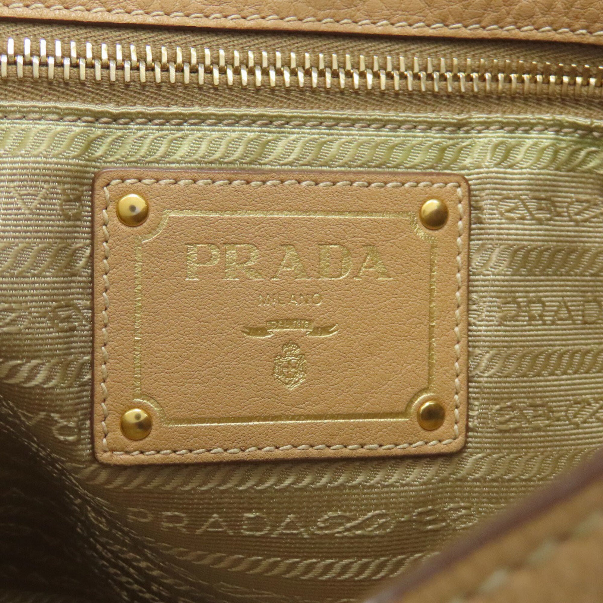Prada Beige Leather Handbag (Pre-Owned)