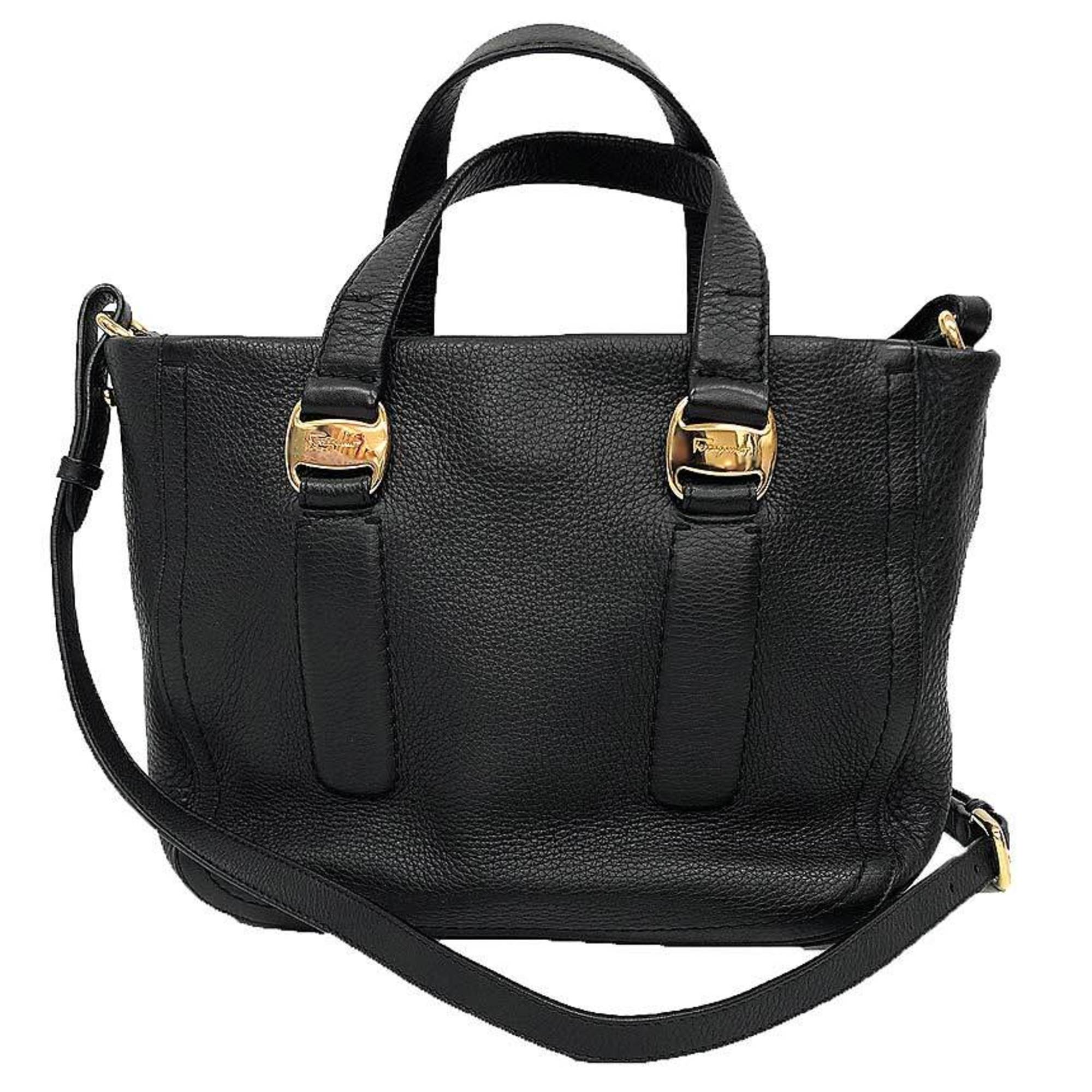 Salvatore Ferragamo Black Leather Handbag Shoulder Bag (Pre-Owned)