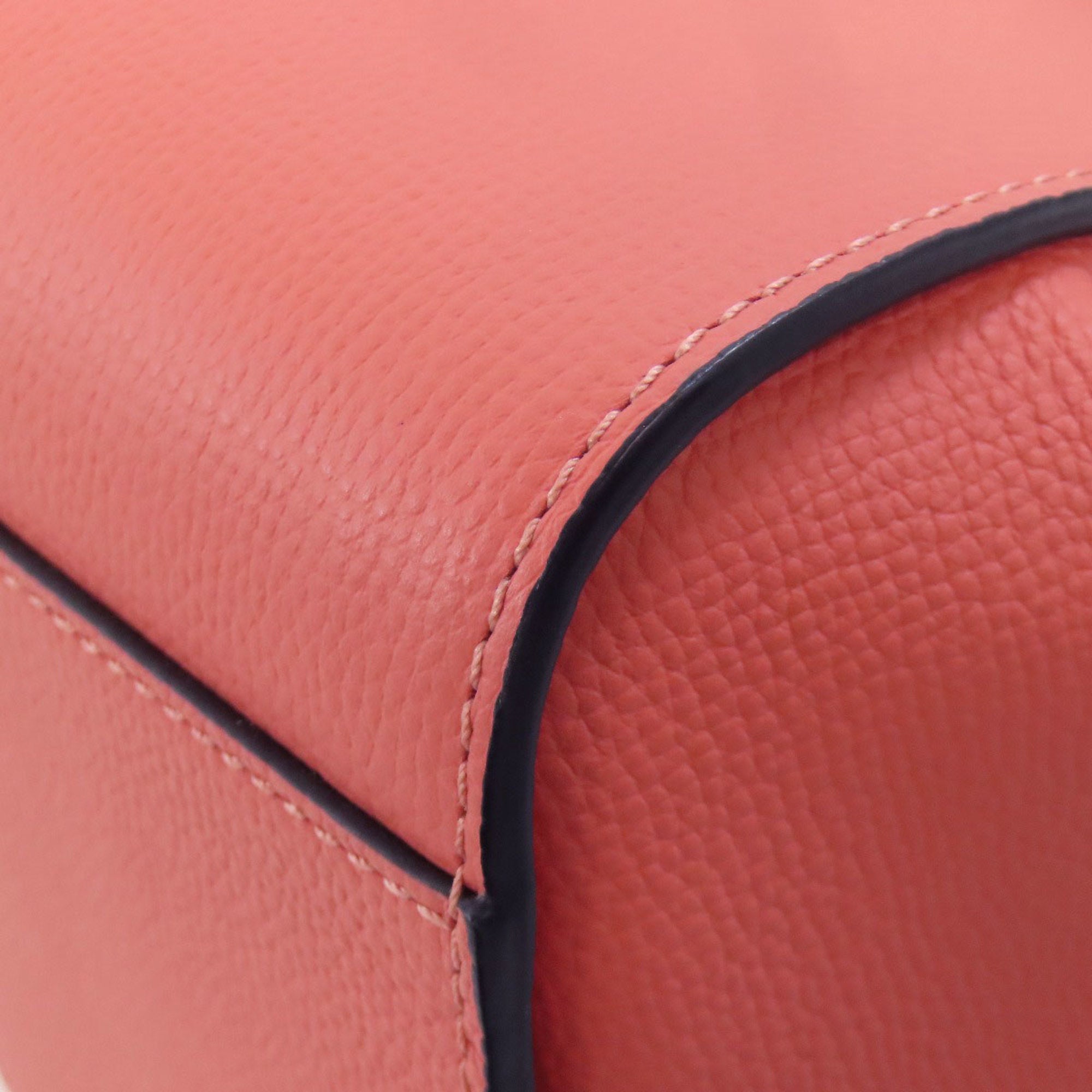Loewe Pink Leather Handbag (Pre-Owned)