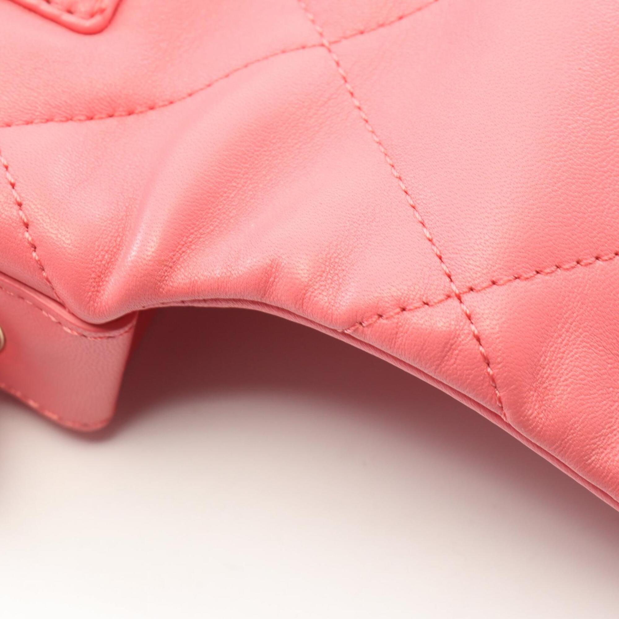 Chanel Pink Leather Handbag Shoulder Bag (Pre-Owned)