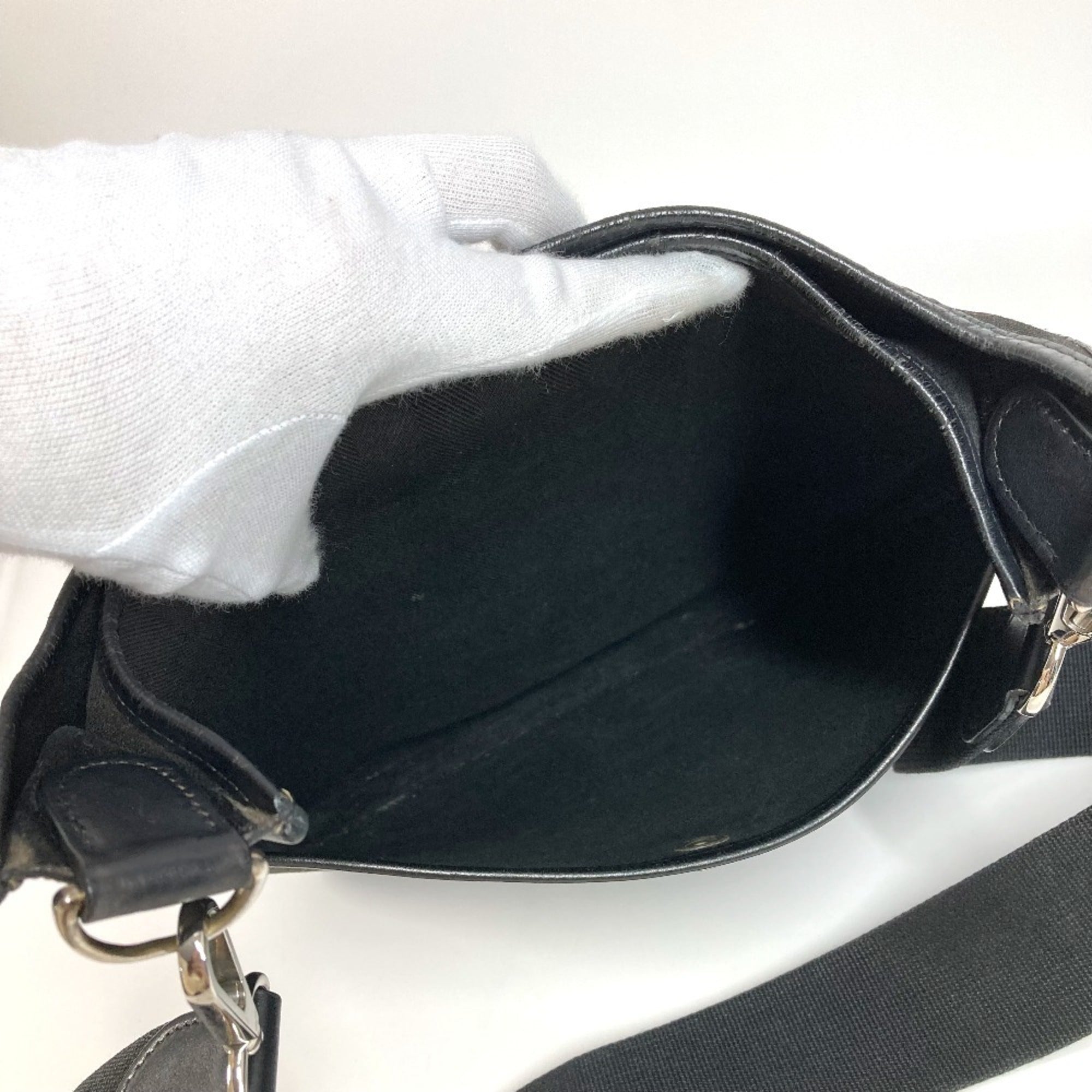 Hermes Black Leather Canvas Pochette Shoulder Bag (Pre-Owned)