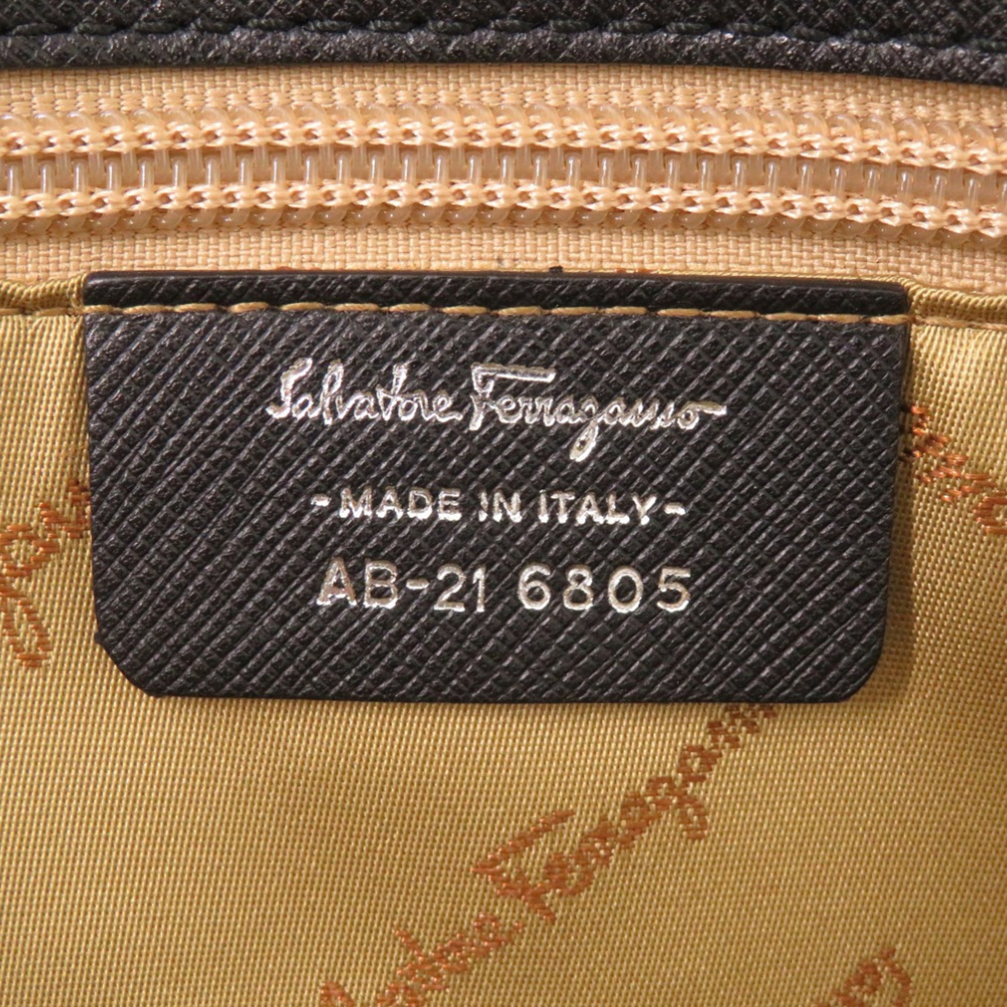 Salvatore Ferragamo Black Brown Leather Leather Shoulder Bag (Pre-Owned)