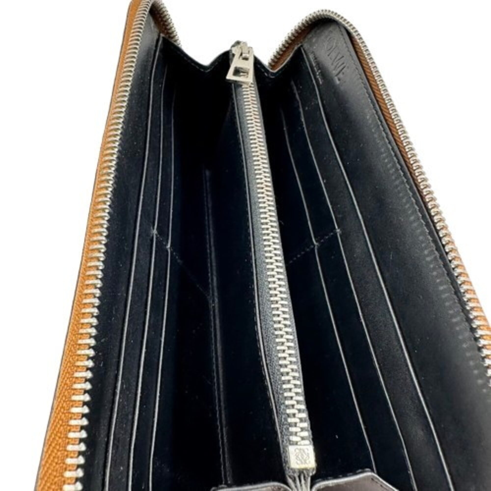 Loewe Brown Leather Long Wallet (Bi-Fold) (Pre-Owned)