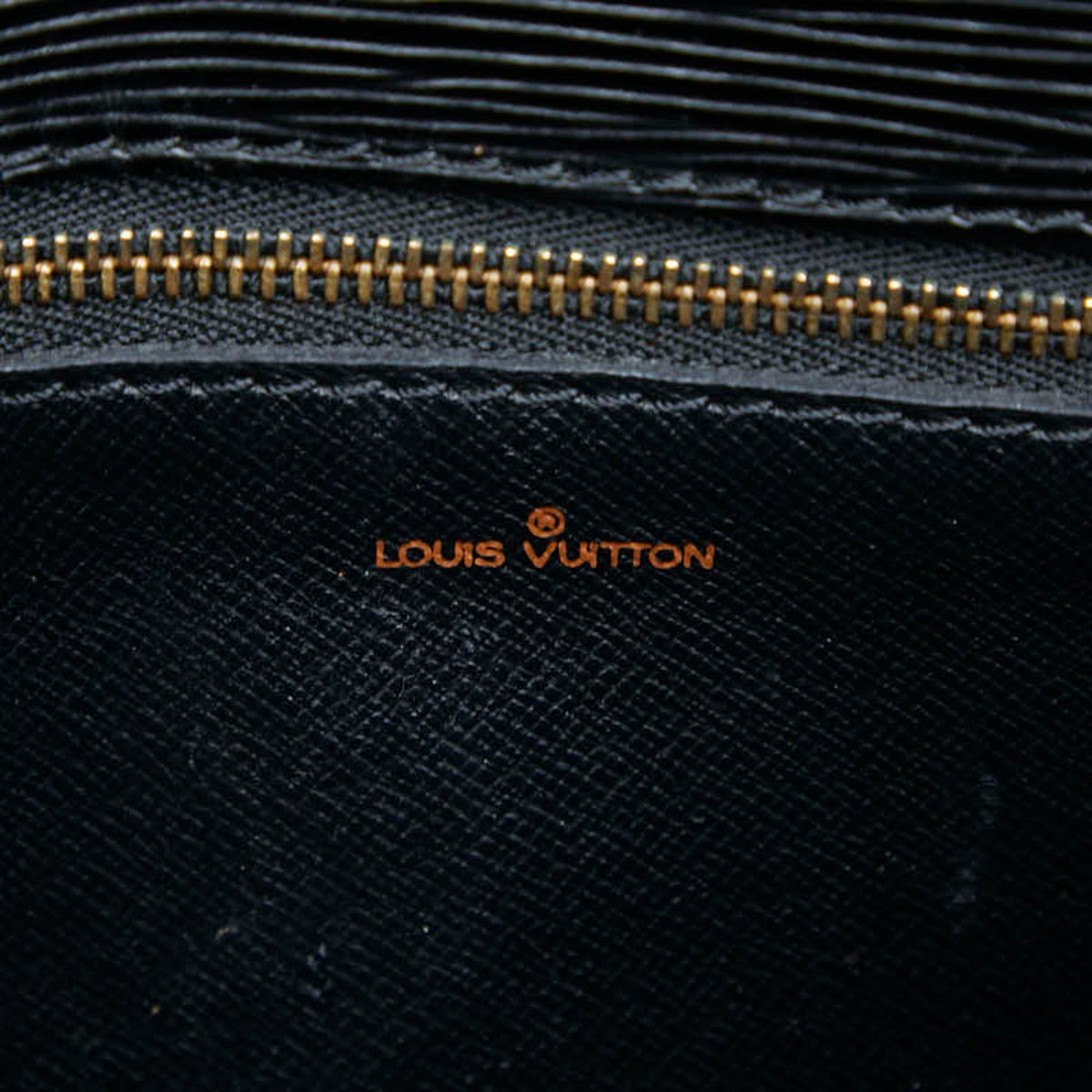 Louis Vuitton Black Noir Leather Shoulder Bag (Pre-Owned)