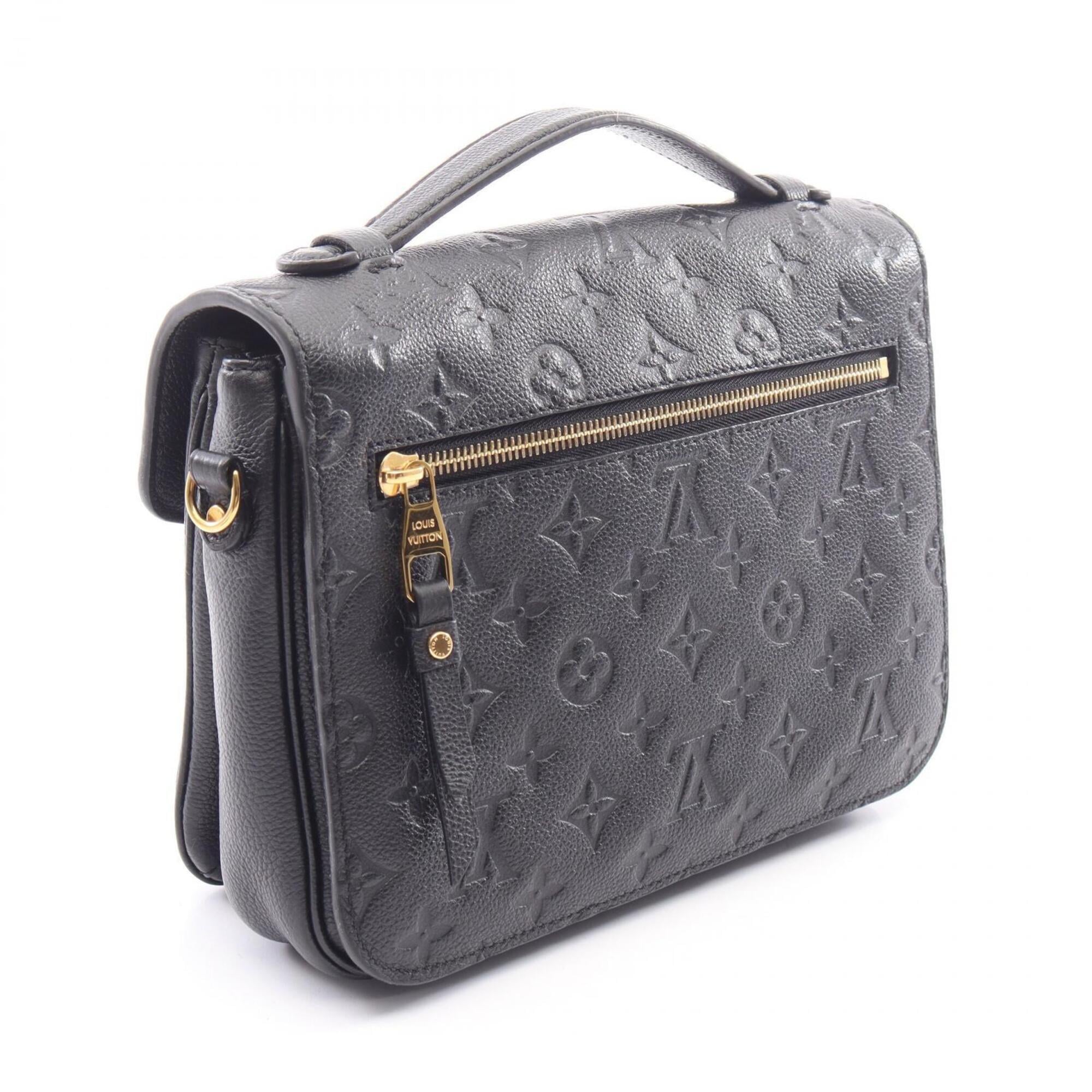 Louis Vuitton Black Leather Handbag Pochette (Pre-Owned)