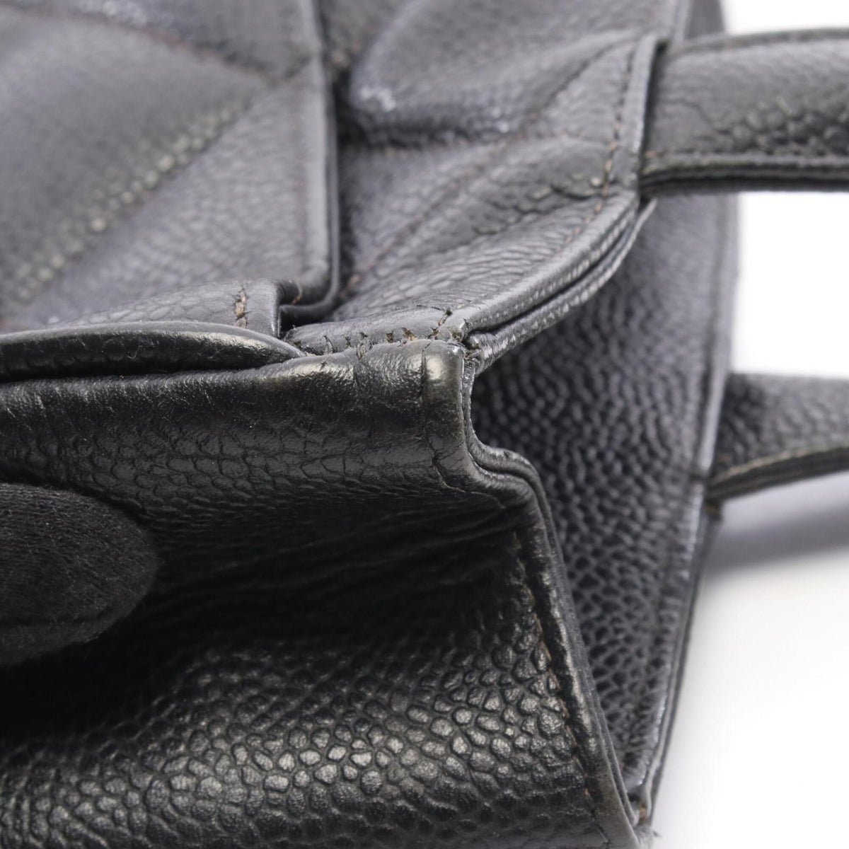 Chanel Matelasse Black Grained Calfskin Handbag Tote Bag (Pre-Owned)
