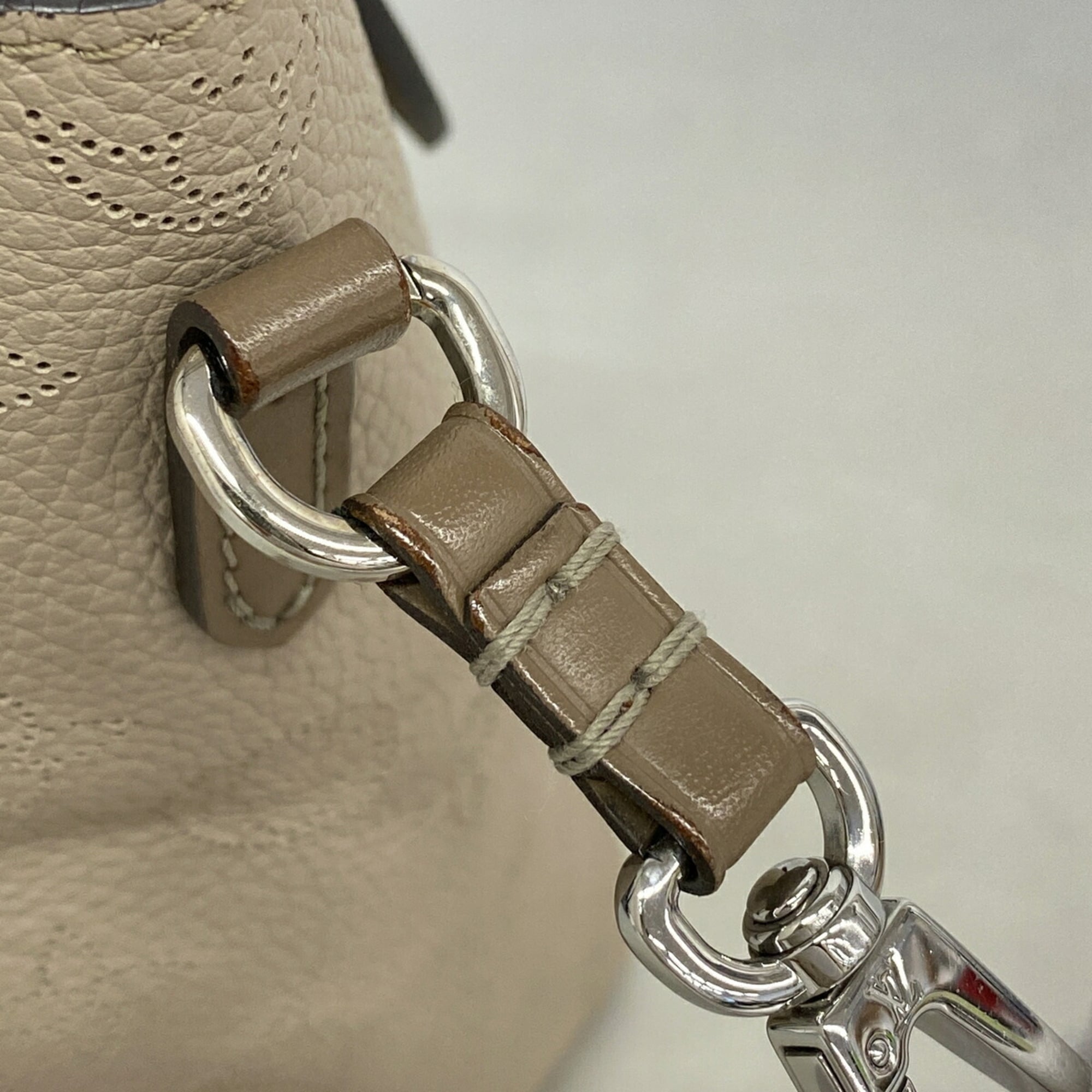 Louis Vuitton Galle Handbag (Pre-Owned)