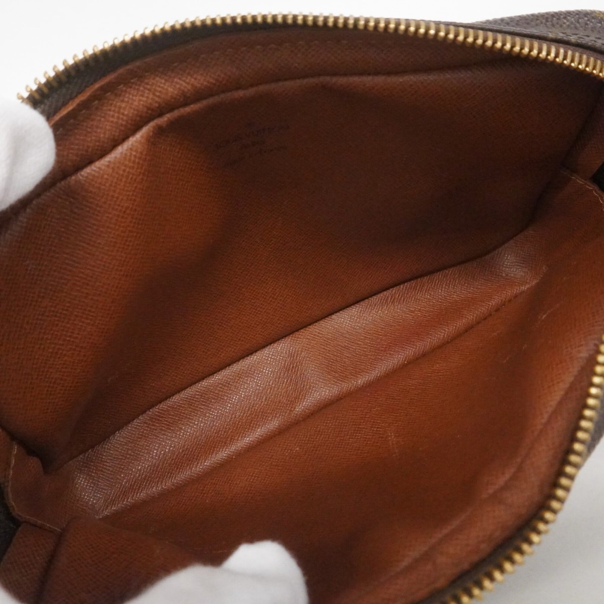 Louis Vuitton Brown Shoulder Bag (Pre-Owned)