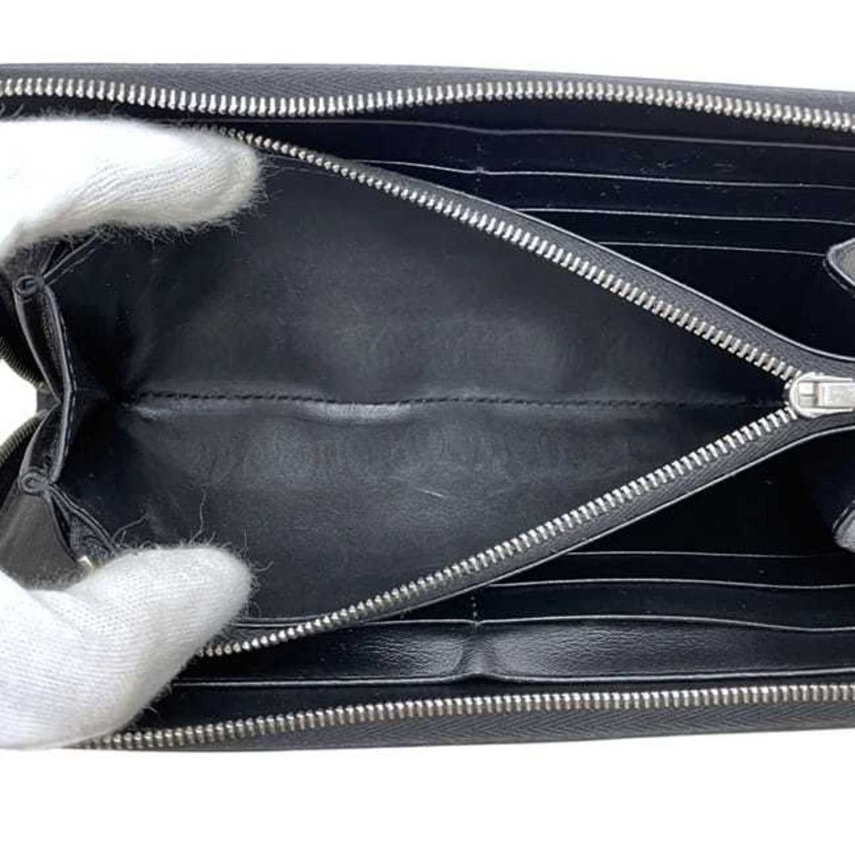 Celine Black Leather Long Wallet (Bi-Fold) (Pre-Owned)