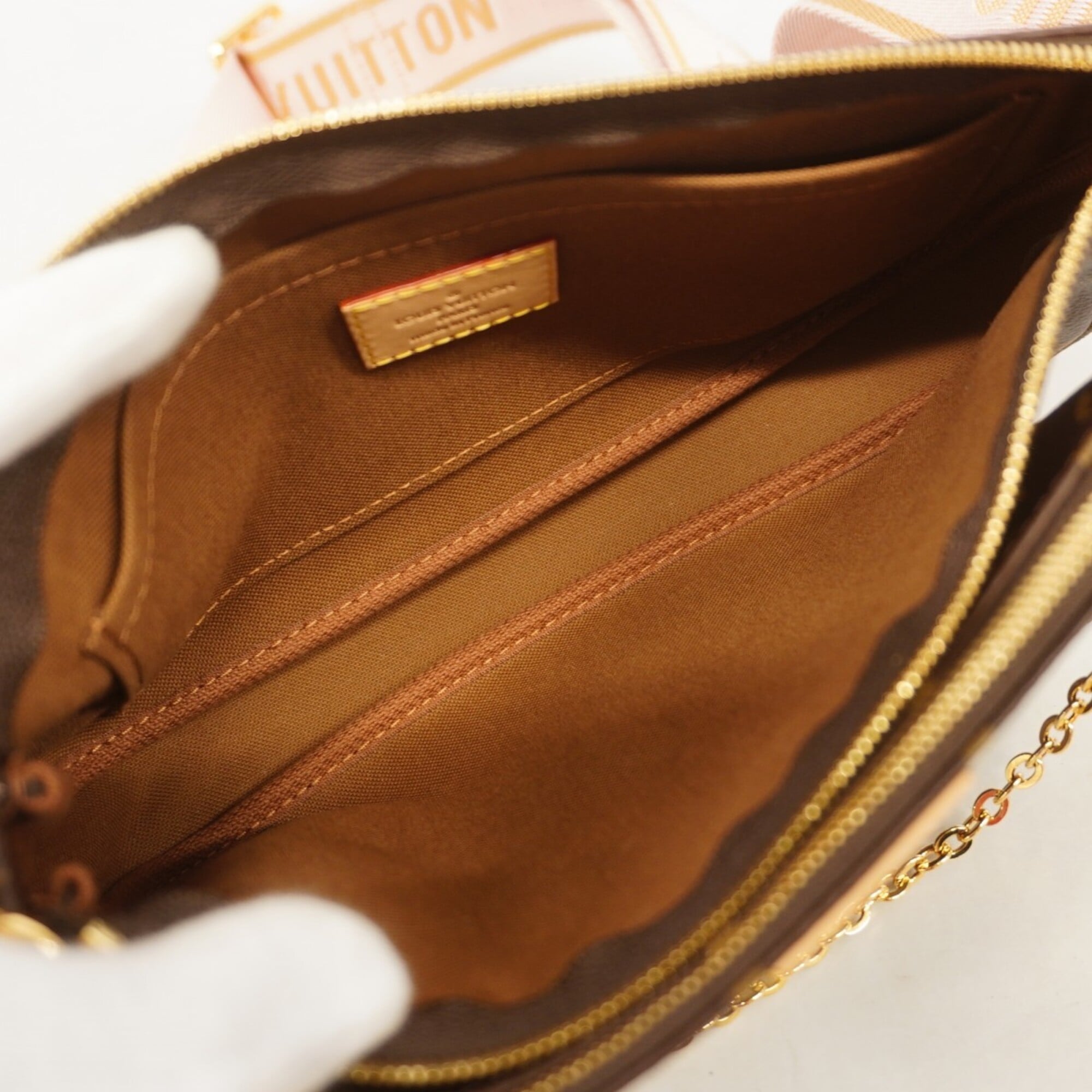 Louis Vuitton Rose Clair Handbag (Pre-Owned)