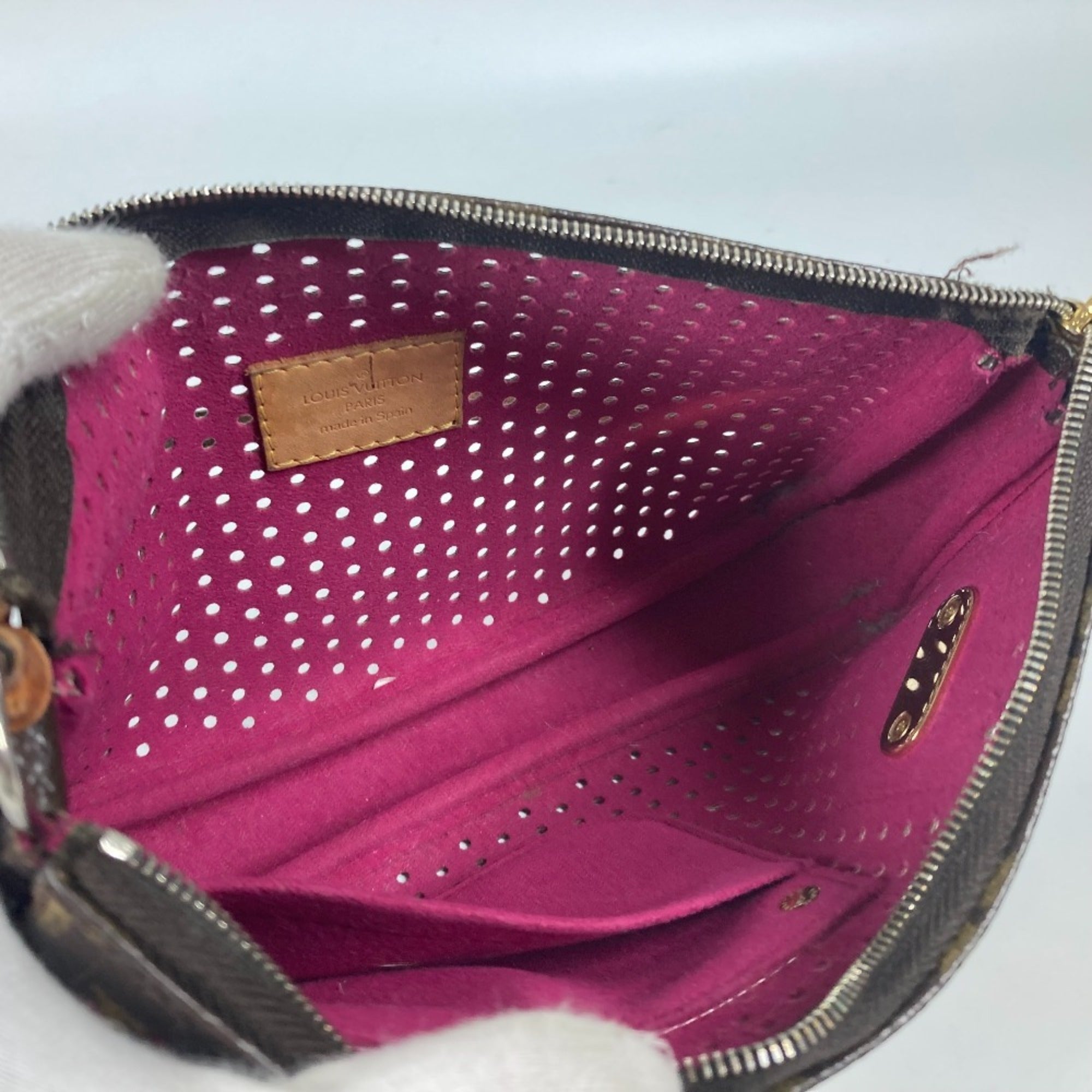Louis Vuitton Fuchsia Pink Monogram Pochette Pouch Shoulder Bag (Pre-Owned)