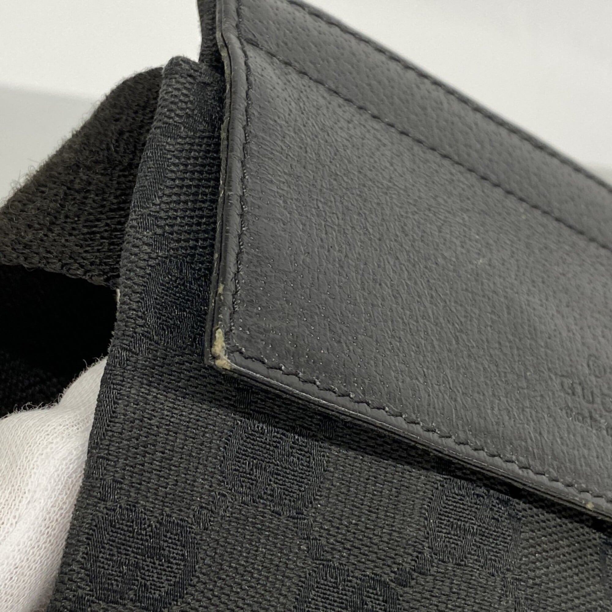 Gucci Black Canvas Fanny Pack (Pre-Owned)