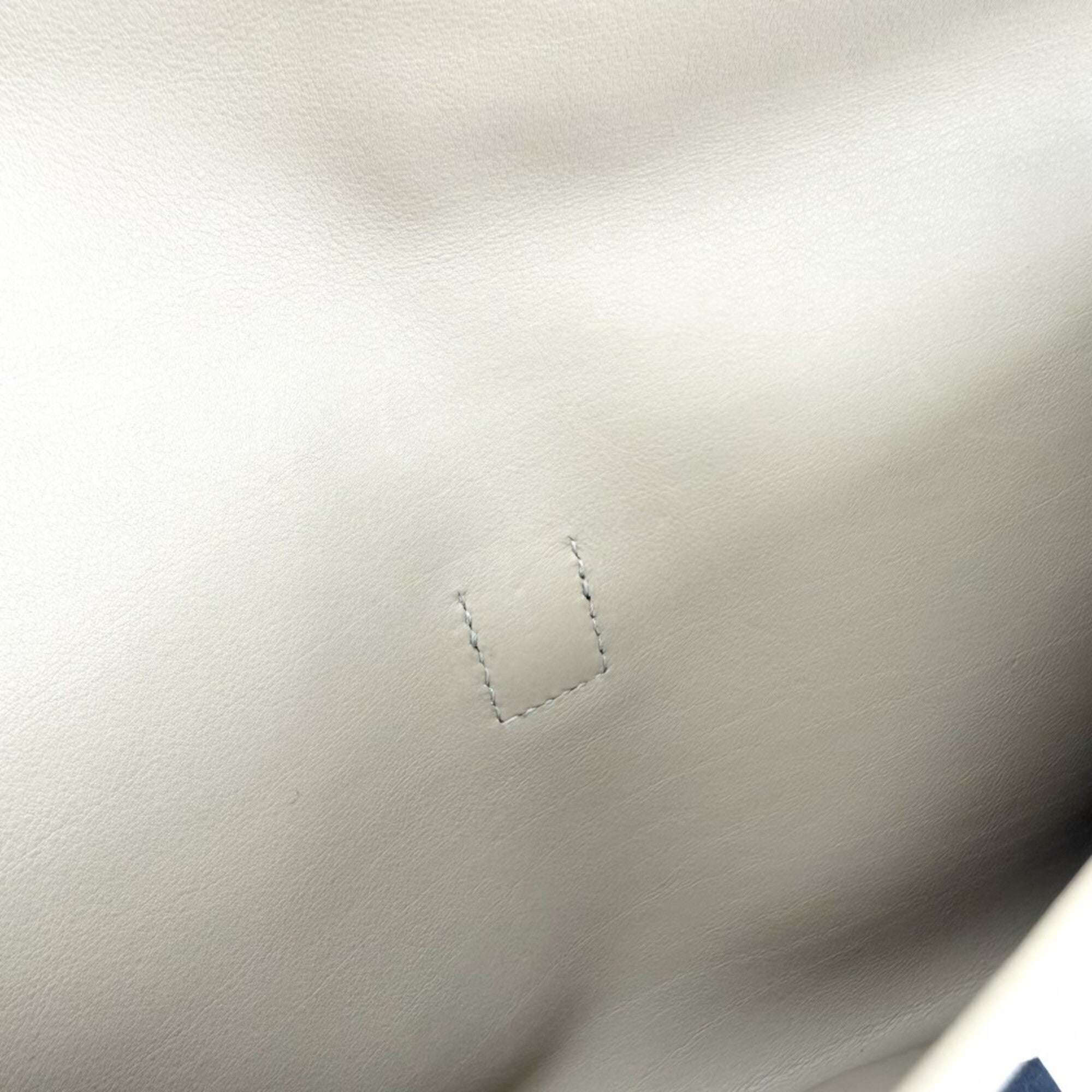 Hermes Beige Leather Clutch Bag (Pre-Owned)