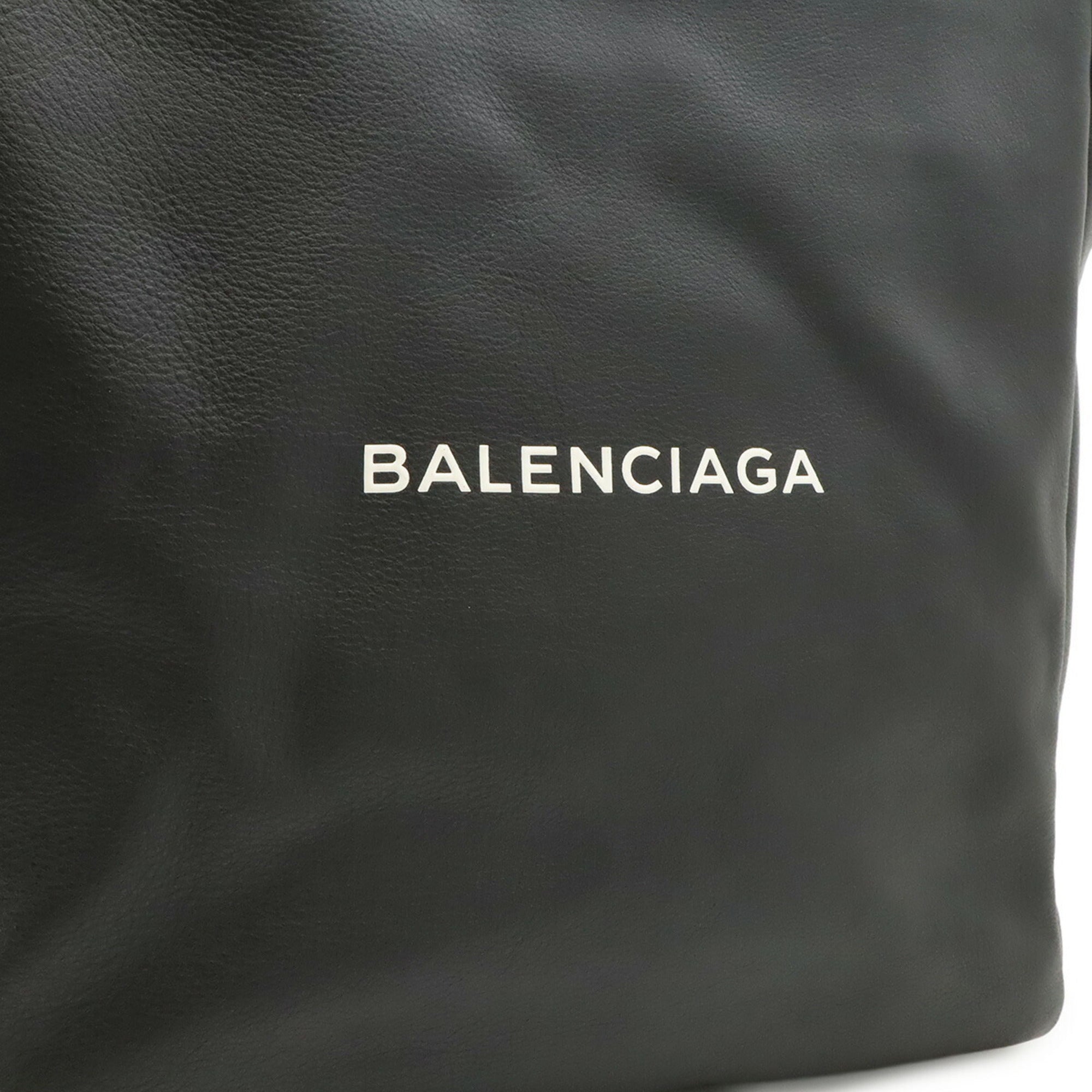 Balenciaga Black Leather Shoulder Bag Tote Bag (Pre-Owned)