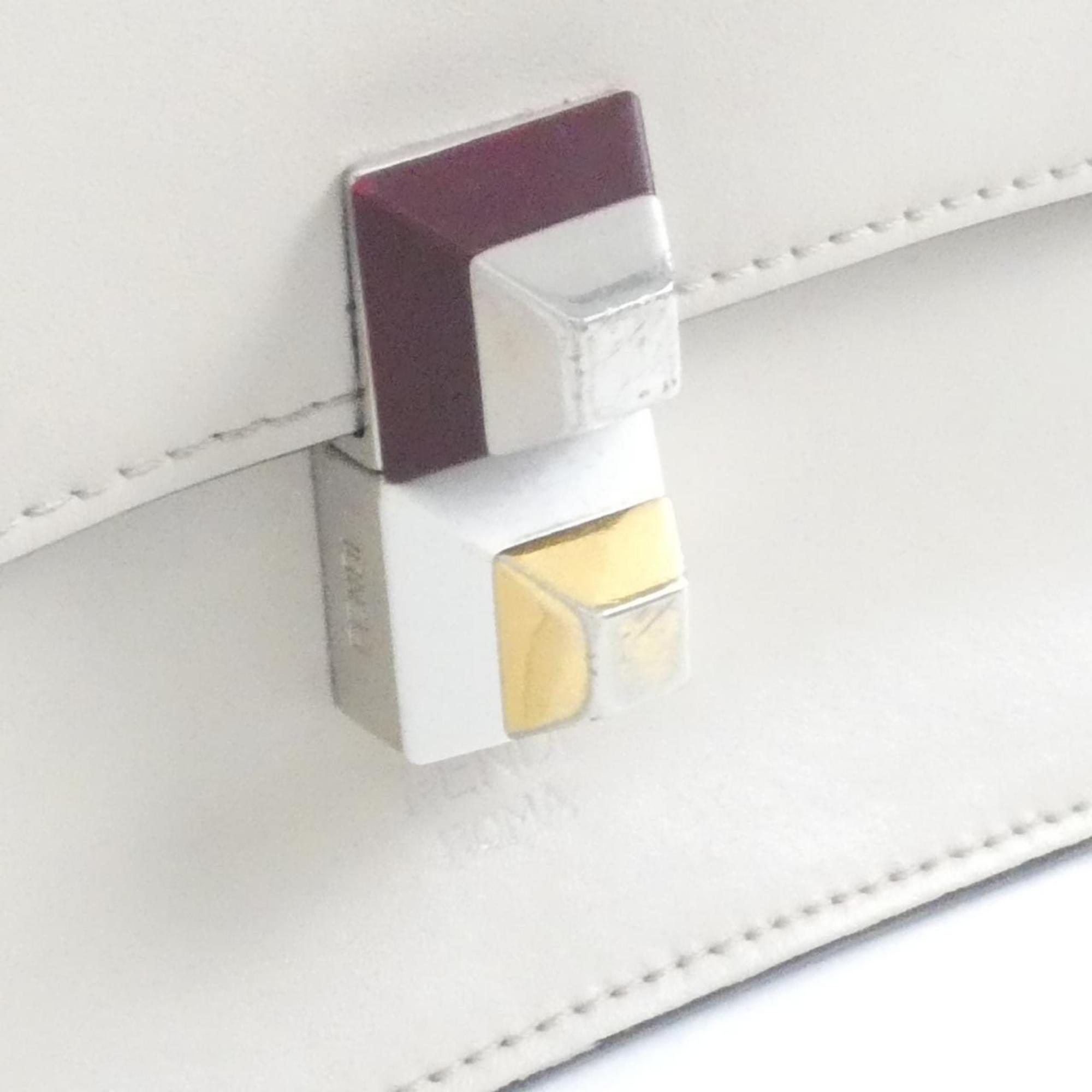Fendi Beige Leather Shoulder Bag (Pre-Owned)