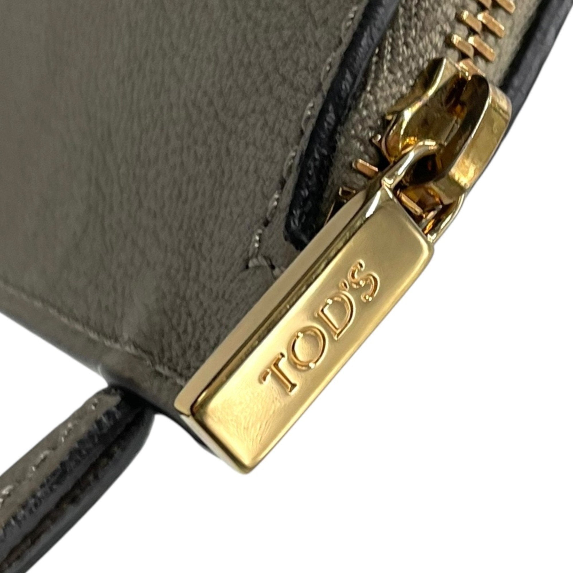 Tod's Grayish Leather Handbag Pouch Tote Bag (Pre-Owned)