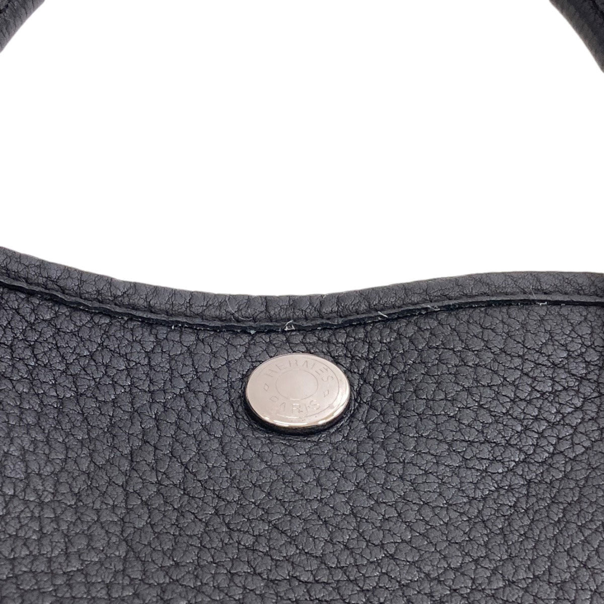 Hermes Black Negonda Leather Handbag (Pre-Owned)